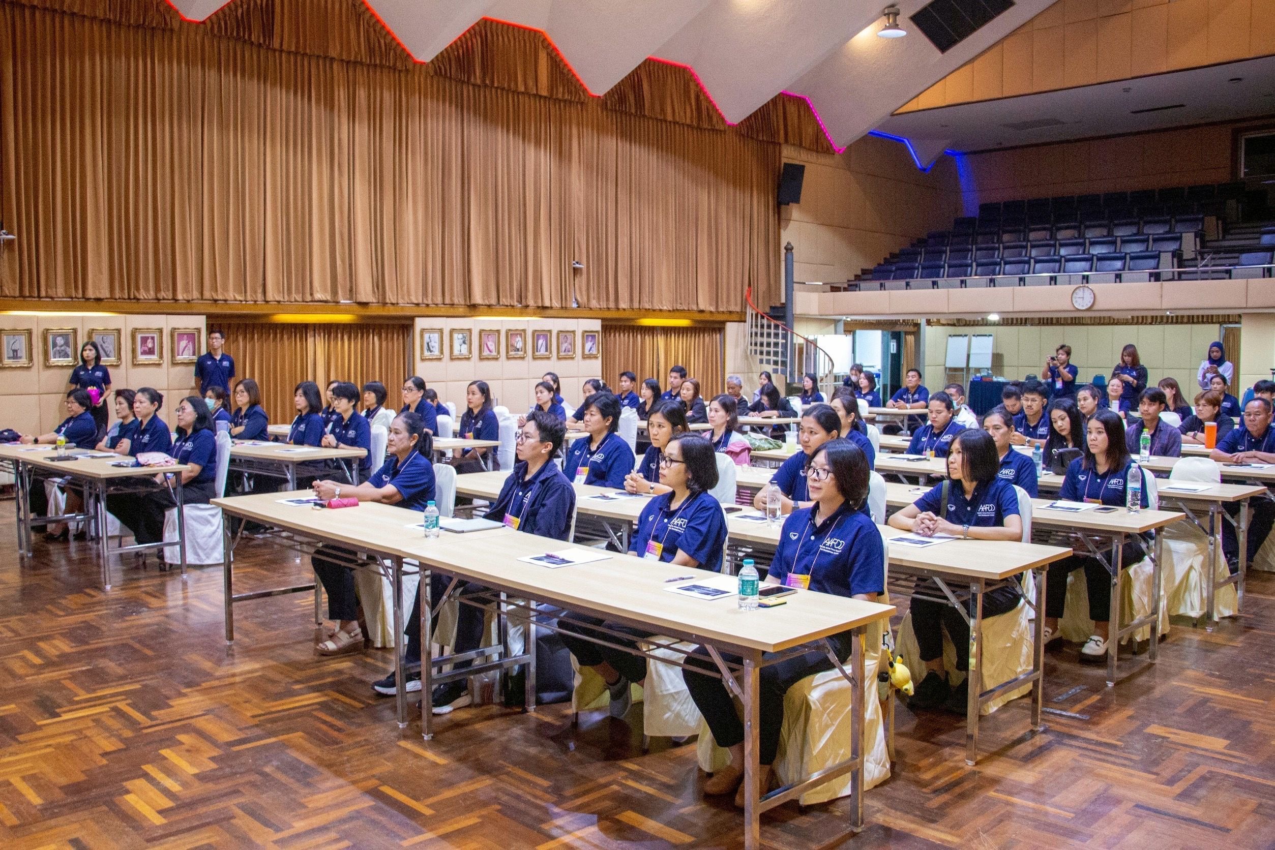 กรมประมง ปูทางสู่ยุค AI จัดอบรมพัฒนาสมรรถนะบุคลากรเสริมสมดุลระหว่างเทคโนโลยีและความสุขในการทำงานหนุนยกระดับงานภาครัฐ ตอบโจทย์ความต้องการของประชาชนในยุคดิจิทัล 7 580479