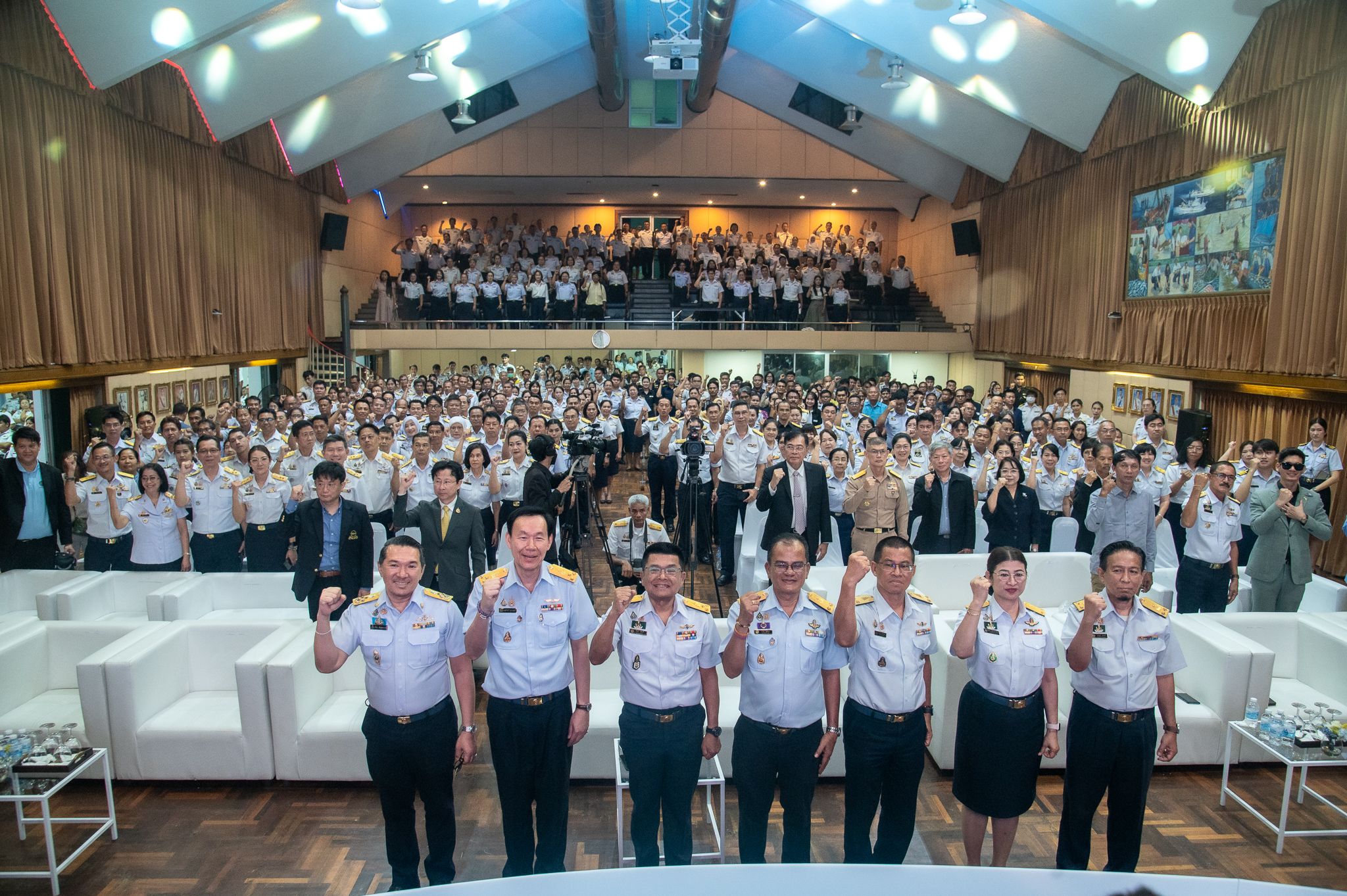 กรมประมง ครบปีที่ 99ก้าวสู่ Fisheries Transformation”จัดแสดงนิทรรศการ 9 โซน “การประมง 3 น้ำ สู่แผ่นดิน สร้างอาชีพ เพิ่มรายได้” เปิดมิติใหม่สู่วิถียั่งยืน ยกระดับประมงไทยสู่มาตรฐานสากลโชว์ศักยภาพ GDP ประมงแตะ 1.38 แสนล้านบาท 10 598150