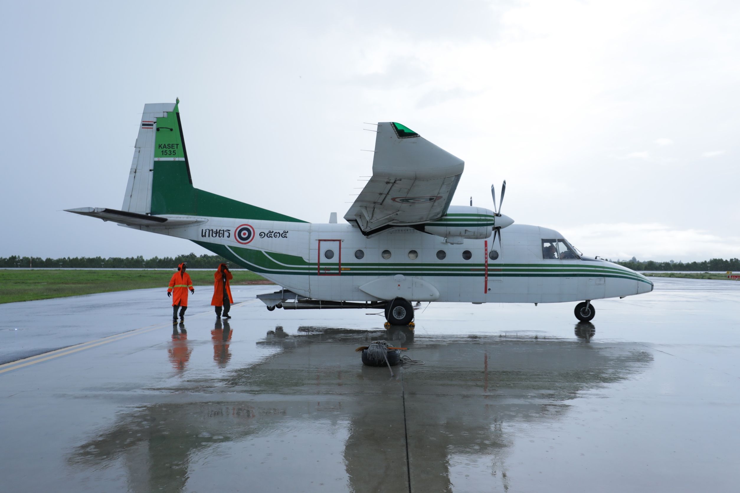 หน่วยปฏิบัติการฝนหลวงจังหวัดขอนแก่น ช่วยพื้นที่ทุ่งกุลาร้องไห้ต่อเนื่อง พร้อมทั้งเติมน้ำในเขื่อน 10 934007