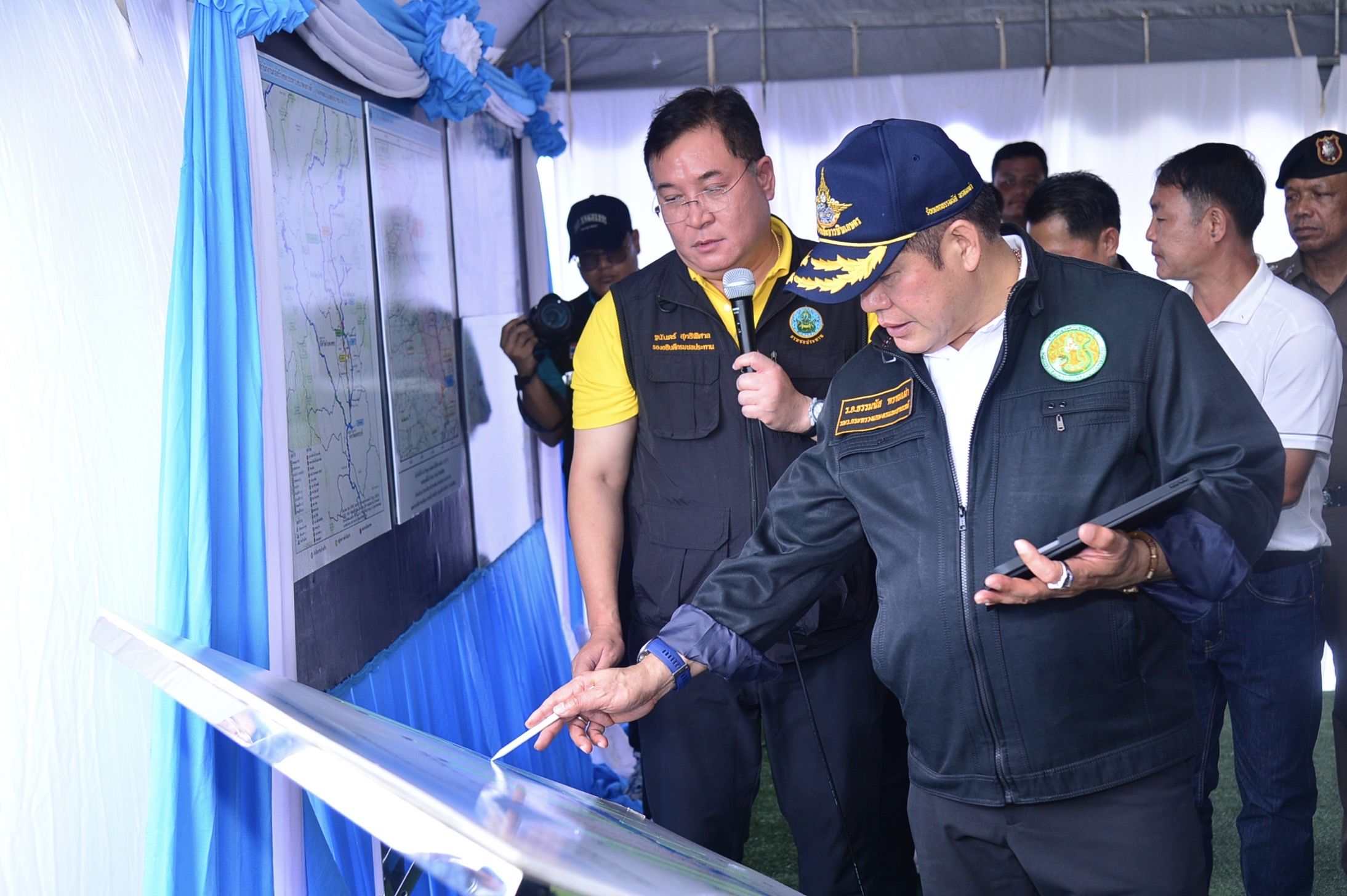 รองนายกฯ 940010