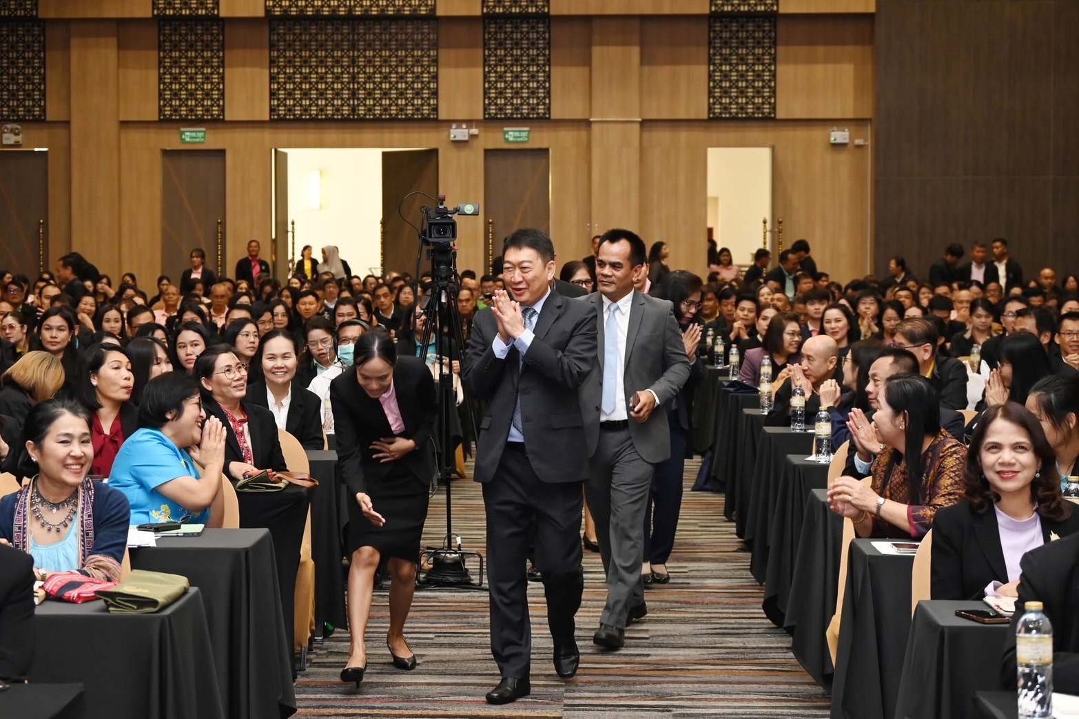 อธิบดีกรมส่งเสริมสหกรณ์ สั่งลุยติดอาวุธแก่ผู้ปฏิบัติหน้าที่ “รองนายทะเบียนสหกรณ์” เสริมความรู้ พัฒนาทักษะ ก้าวทันความเปลี่ยนแปลงของโลกยุคใหม่ 14 S 100319378