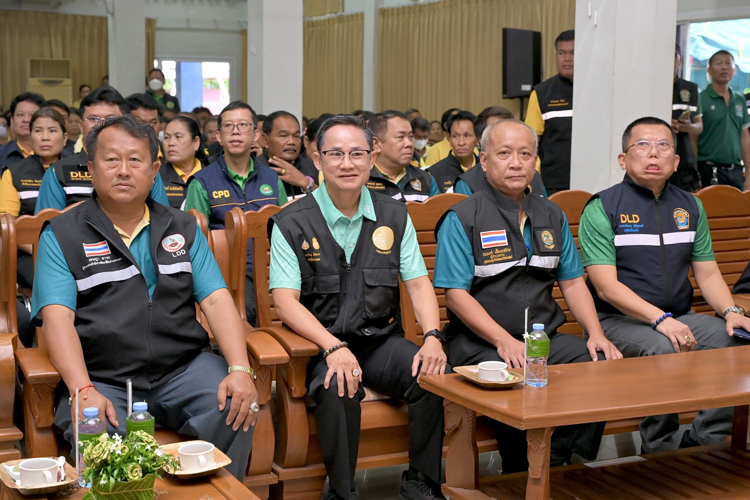 กรมปศุสัตว์เดินหน้าขับเคลื่อนโครงการเร่งรัดผ่าตัดทำหมันสุนัข–แมว คุมโรคพิษสุนัขบ้าในพื้นที่เสี่ยง จ.กำแพงเพชร ตามนโยบายของกระทรวงเกษตรและสหกรณ์ อย่างต่อเนื่อง เพื่อ S 15704221 scaled