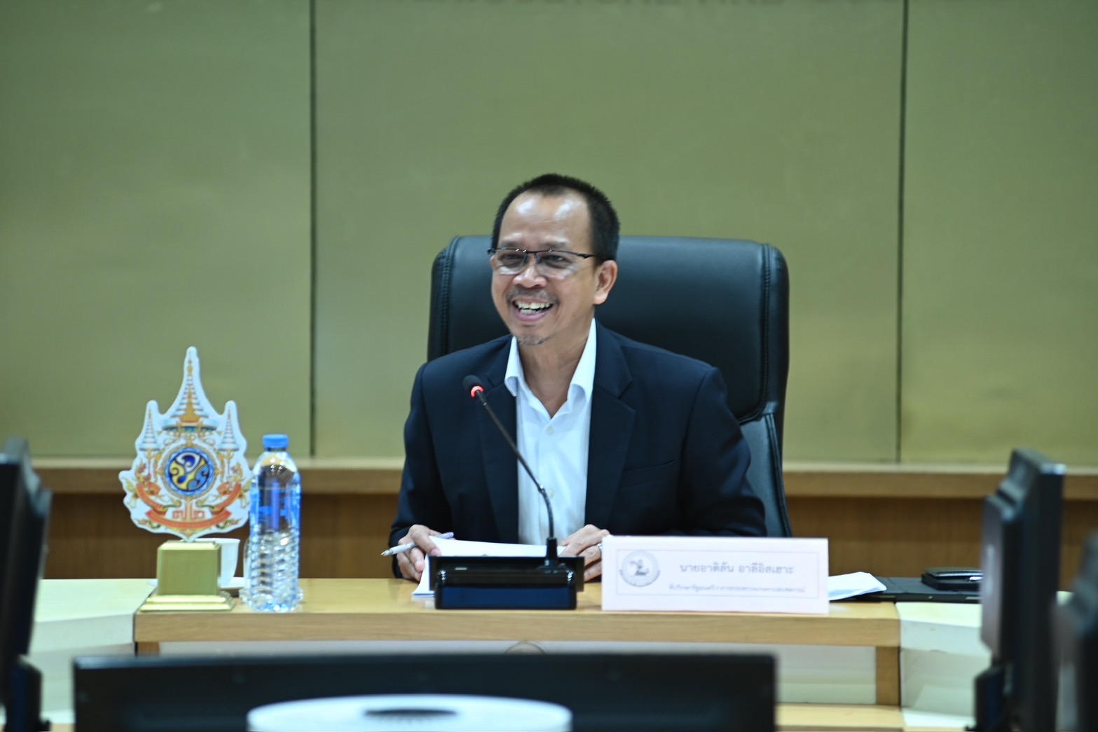 กระทรวงเกษตรฯ หารือแนวทางแก้ไขปัญหาหนี้สินเกษตรกร สมาชิก กฟก. และลูกหนี้สถาบันเกษตรกร 2 S 21553189