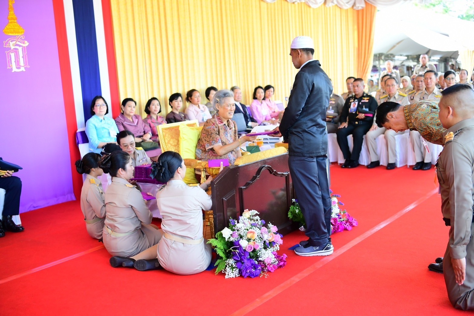 สมเด็จพระกนิษฐาธิราชเจ้า กรมสมเด็จพระเทพรัตนราชสุดาฯ สยามบรมราชกุมารี เสด็จฯ เป็นองค์ประธานเปิดงานวันลองกอง “ของดีเมืองนรา” ครั้งที่ 48 7 S 21741584