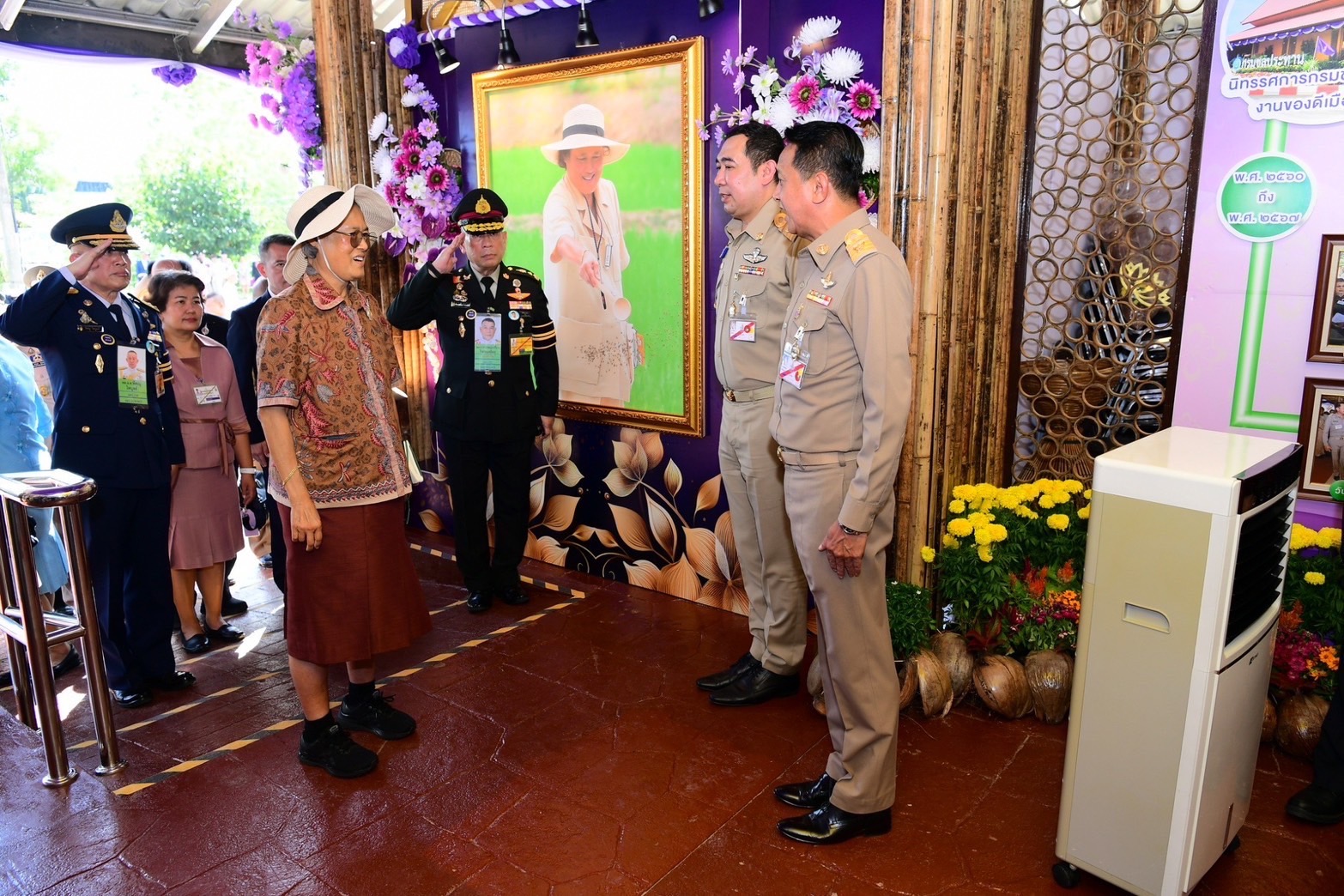 สมเด็จพระกนิษฐาธิราชเจ้า กรมสมเด็จพระเทพรัตนราชสุดาฯ สยามบรมราชกุมารี เสด็จฯ เป็นองค์ประธานเปิดงานวันลองกอง “ของดีเมืองนรา” ครั้งที่ 48 12 S 21741587