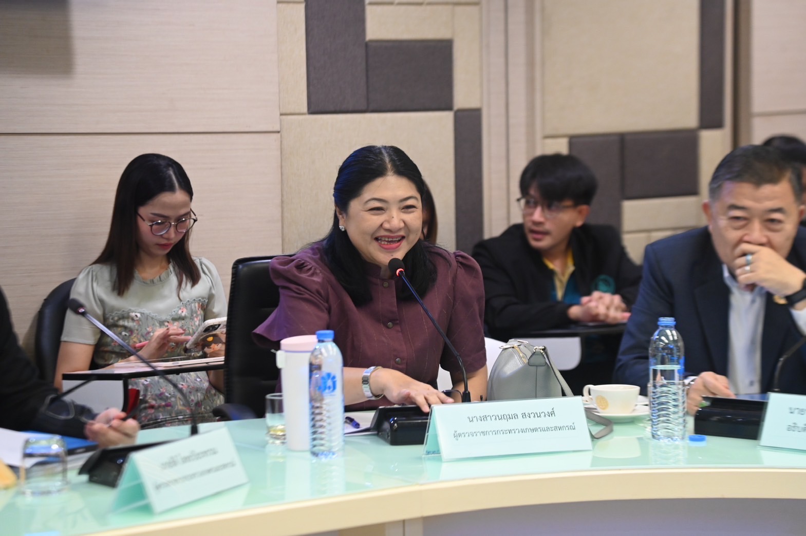 “รมว.อรรถกร” สั่ง เร่งวิจัย ยกระดับมาตรฐานลำไยไทย รับมือจีนเข้มตรวจสารตกค้าง พร้อมสร้างความเชื่อมั่นตลาดส่งออกช่วงฤดูกาล ต.ค.–ธ.ค. 4 S 21766276