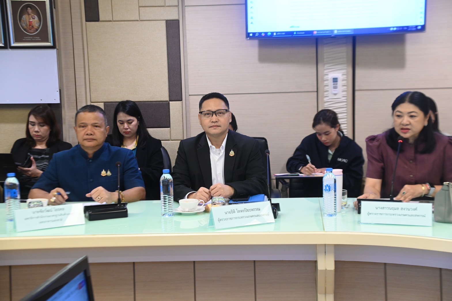 “รมว.อรรถกร” สั่ง เร่งวิจัย ยกระดับมาตรฐานลำไยไทย รับมือจีนเข้มตรวจสารตกค้าง พร้อมสร้างความเชื่อมั่นตลาดส่งออกช่วงฤดูกาล ต.ค.–ธ.ค. 7 S 21766279