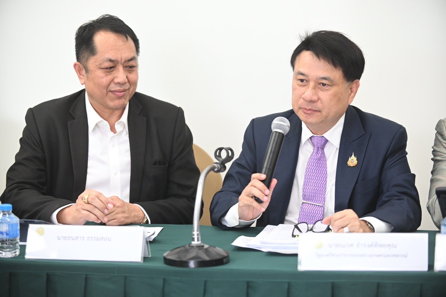 รมช.นเรศ รับฟังปัญหากลุ่มสมัชชาเกษตรกรภาคอีสานและสมาพันธ์เกษตรกรอีสาน สั่งเร่งเดินหน้าแก้ไขบรรเทาความเดือดร้อนเกษตรกร 9 S 22569030