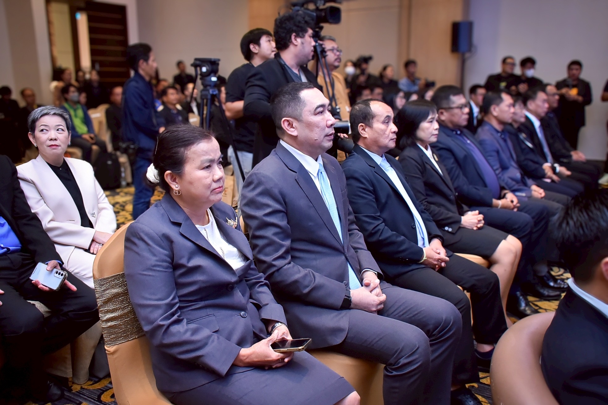 8 หน่วยงานเกษตรฯ จับมือบริษัทเป๊ปซี่-โคล่า มุ่งส่งเสริมเทคโนโลยีผลิตมันฝรั่งคุณภาพ ตอบโจทย์ตลาด สร้างรายได้ให้แก่เกษตรกร 6 S 488308746