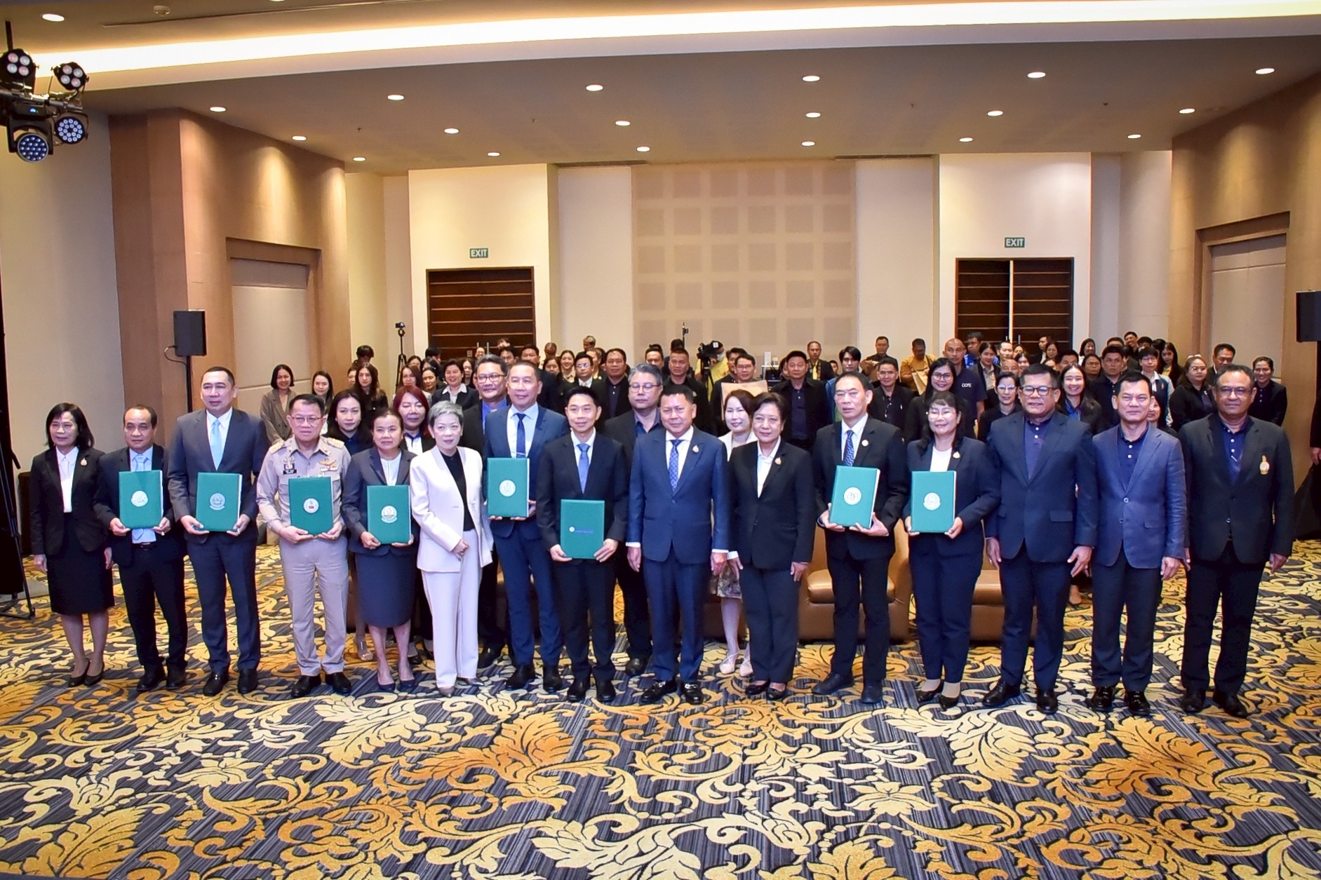 8 หน่วยงานเกษตรฯ จับมือบริษัทเป๊ปซี่-โคล่า มุ่งส่งเสริมเทคโนโลยีผลิตมันฝรั่งคุณภาพ ตอบโจทย์ตลาด สร้างรายได้ให้แก่เกษตรกร 10 S 488308755