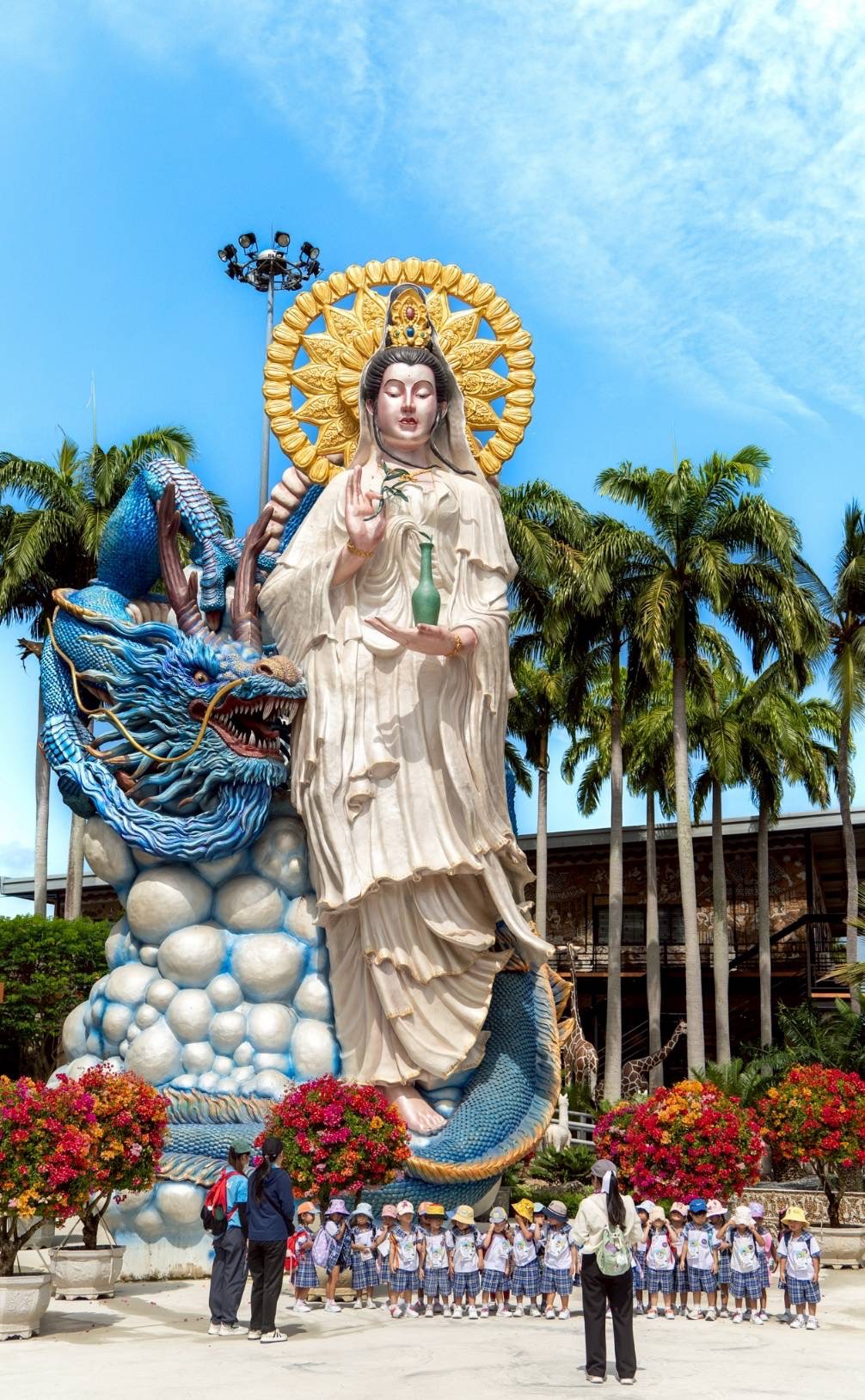 สวนนงนุชพัทยา ส่งเสริมพระพุทธศาสนา เปิดพื้นที่เป็นแหล่งเรียนรู้สำหรับเด็กและเยาวชน 4 S 7890327