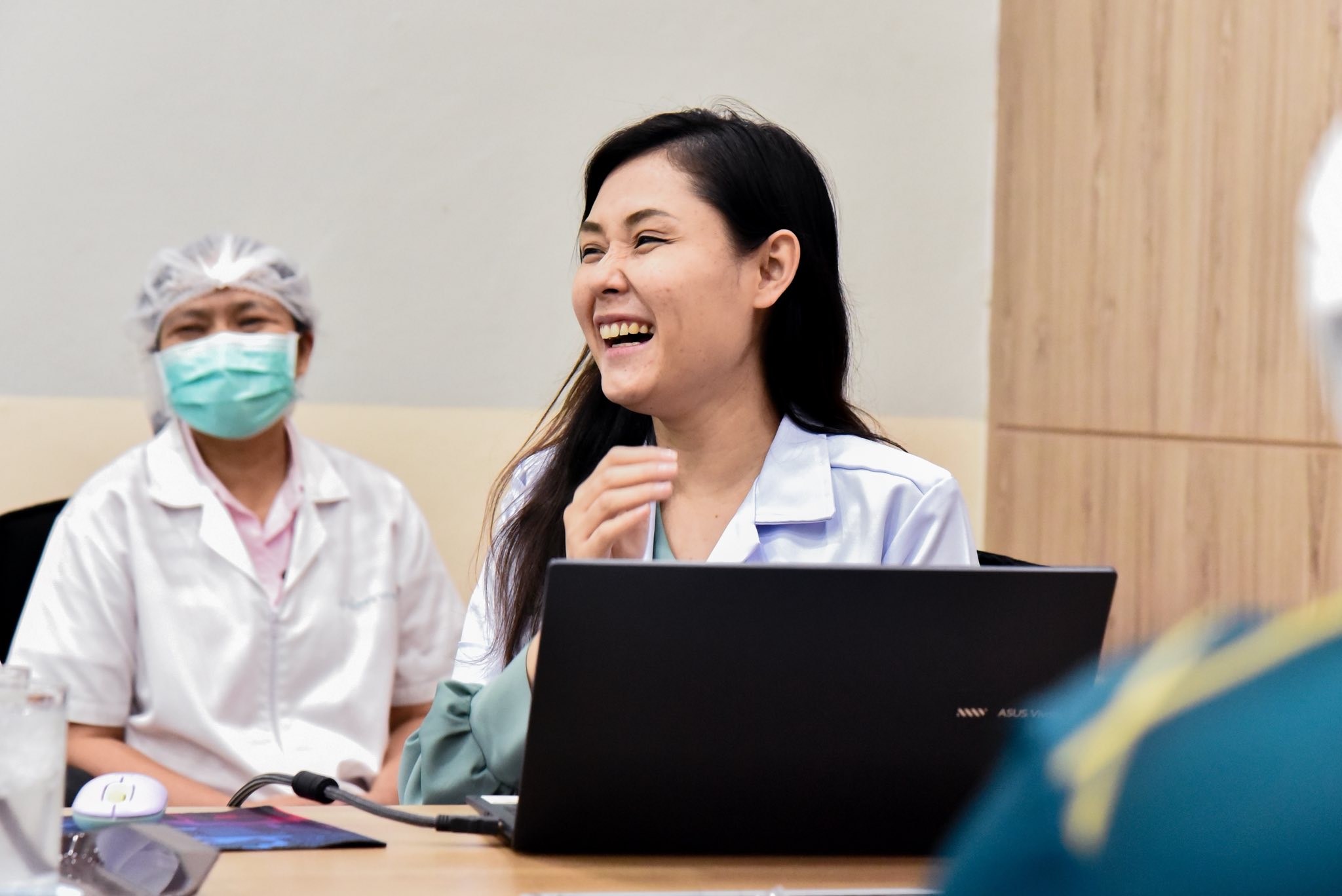 มกอช. ยกระดับ ส่งเสริมการใช้วัตถุดิบสินค้าเกษตรปลอดภัย สร้างความเชื่อมั่นด้านโภชนาการสู่โรงพยาบาลอาหารปลอดภัย (Q Hospital)” 11 ภาพมกอช10 0