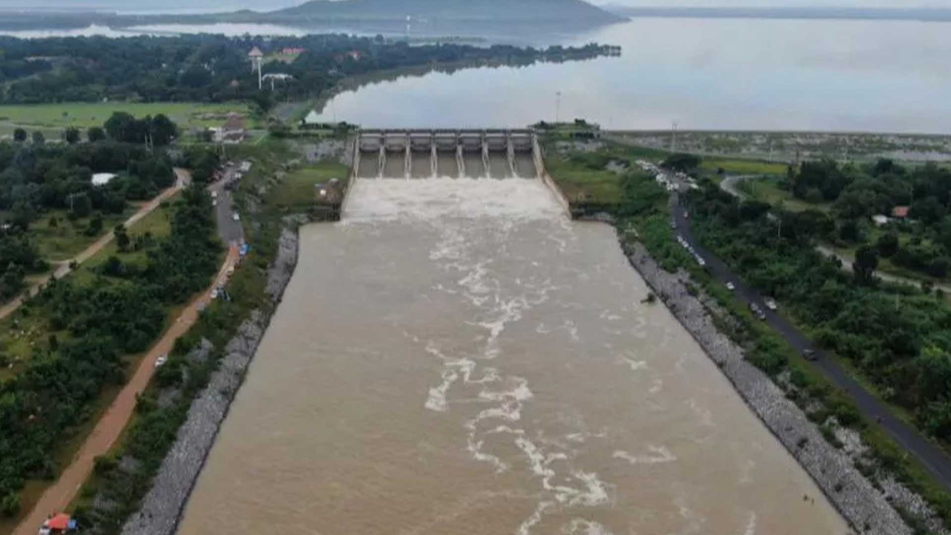 แจ้งเตือนสถานการณ์น้ำเขื่อนป่าสักชลสิทธิ์ จ.ลพบุรี พบน้ำไหลเข้าเขื่อนมีแนวโน้มเพิ่มสูงขึ้นอย่างต่อเนื่อง ทยอยปรับเพิ่มการระบายน้ำ 1 แจ้งเตือนสถานการณ์น้ำ3