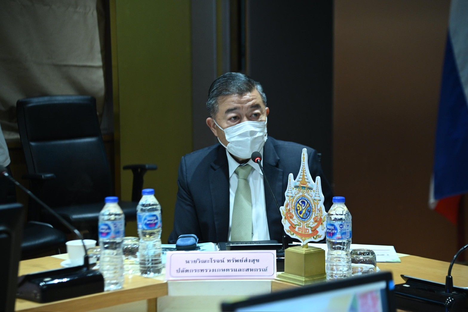 รมว.ธรรมนัส ถก Beef Board ดันโครงการ “คนไทย กินเนื้อโคไทย”กระตุ้นตลาด ยกระดับคุณภาพโคเนื้อไทยทั้งระบบแก้ปัญหาราคาตกต่ำ หนุนผู้บริโภคเข้าถึงเนื้อโคคุณภาพดีราคาย่อมเยา 4 1185417