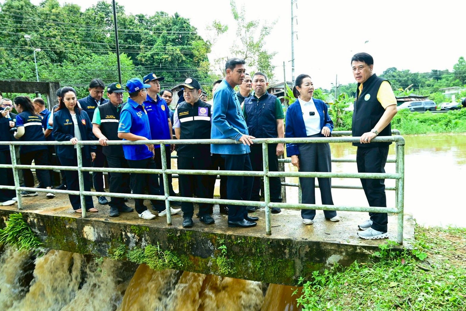 “รมช.นเรศ” ผลักดันโครงการพัฒนาแหล่งน้ำเชียงแสน ช่วยเกษตรกรกว่า 2,500 ไร่ มีน้ำใช้ตลอดปี พร้อมมอบกรมชลประทานเร่งสำรวจแก้ปัญหาฝายชำรุด เพิ่มศักยภาพบริหารจัดการน้ำอย่างยั่งยืน 7 1367222