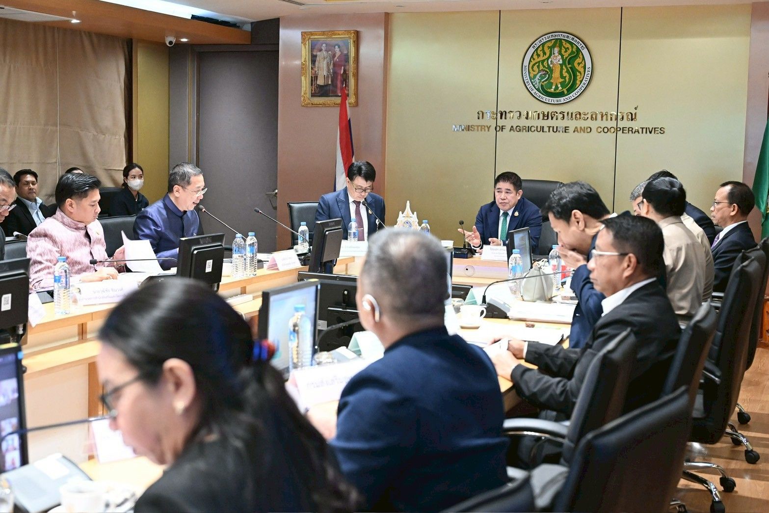 “รมว.ธรรมนัส” เตรียมเยือนประเทศจีน กระชับสัมพันธ์ประเทศคู่ค้า ขยายโอกาสทางการตลาดสินค้าเกษตรไทยพร้อมหนุนการพัฒนาภาคการผลิตในประเทศ คู่การปราบปรามสินค้าผิดกฎหมาย 8 1372703