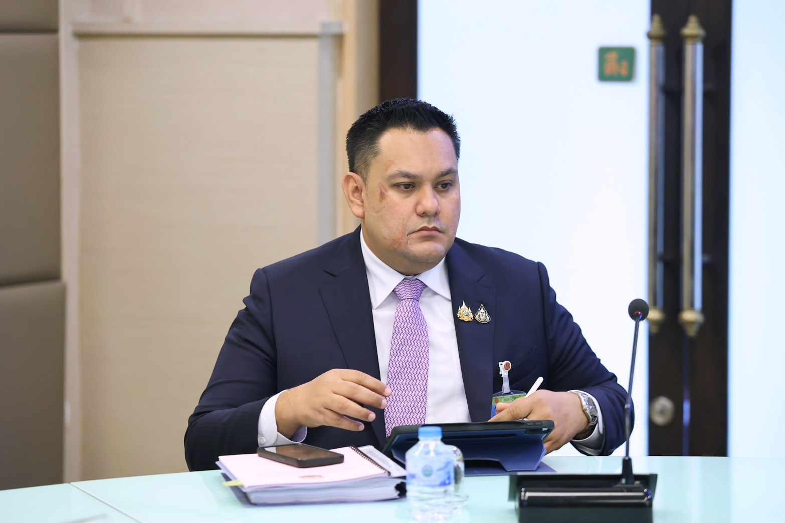 “ธรรมนัส” ลั่นเอาจริง ปราบยางเถื่อน–ขับเคลื่อนนโยบาย 3 สร้าง ยกระดับเกษตรกรเร่งเปิดด่านนำร่อง “ระนอง–ตาก” ส่งออกยางพารา คาดสร้างรายได้กว่า 60 ล้านบาทต่อปี 4 1373047 0