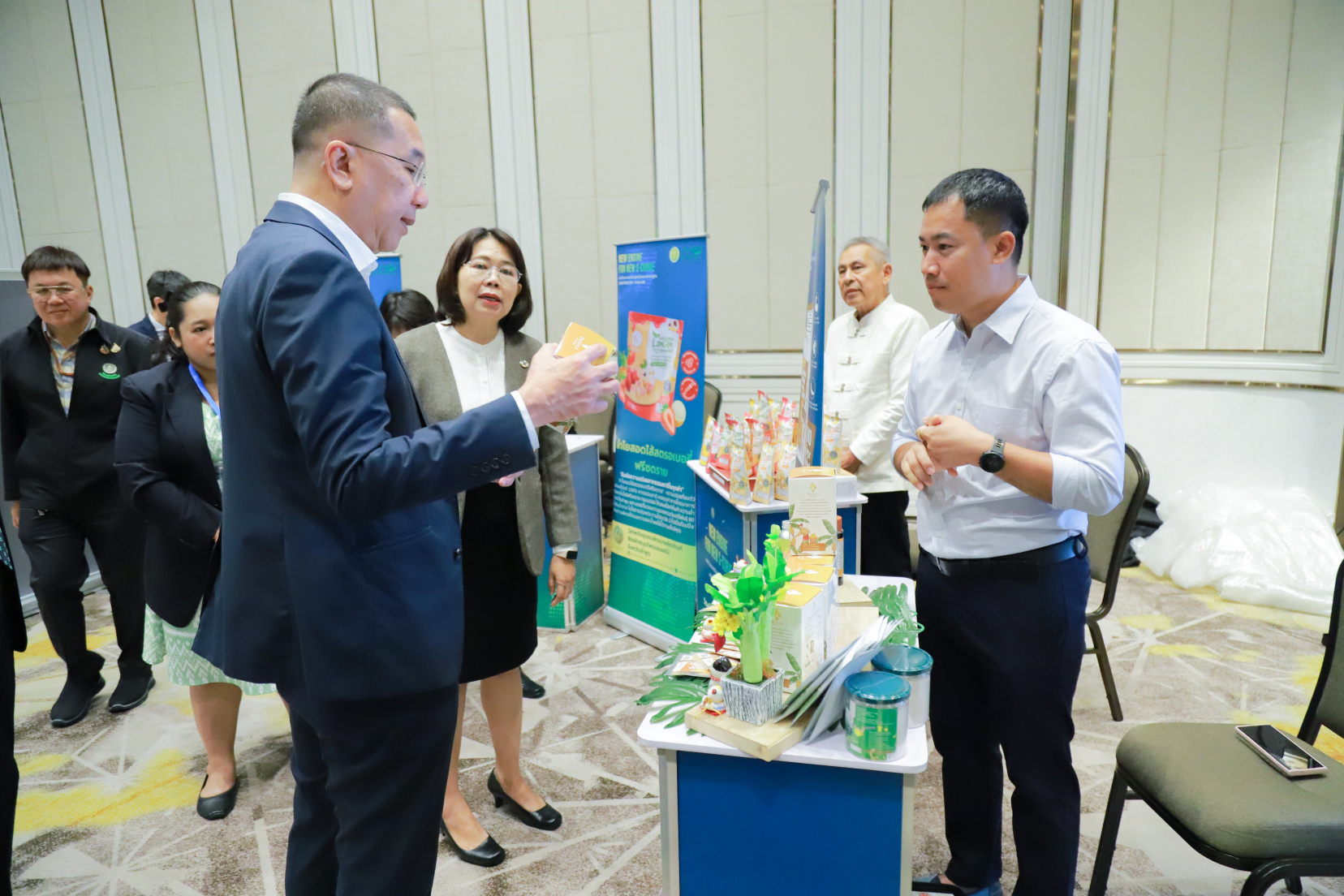 กรมส่งเสริมการเกษตร เปิดรับสมัคร “Young Smart Farmer” และ “Smart Farmer” ประจำปี 2569ยกระดับเกษตรกรไทยสู่เกษตรสมัยใหม่ ตามนโยบายกระทรวงเกษตรและสหกรณ์ 5 20250317094452 f457fae1