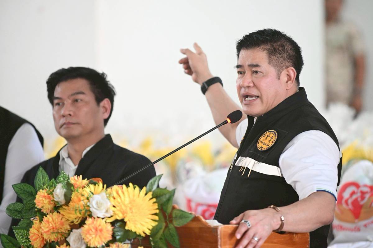 “รมว.ธรรมนัส” นำทีมเกษตรฯ ลุย นครสวรรค์ ตรวจน้ำท่วม สั่ง เร่งสำรวจความเสียหาย ลั่น เดินหน้าแผนสร้างประตูระบายน้ำคลองเกรียงไกร แก้ปัญหาน้ำแล้ง ย้ำรัฐบาลพร้อมทำให้ดีที่สุด 3 3682826