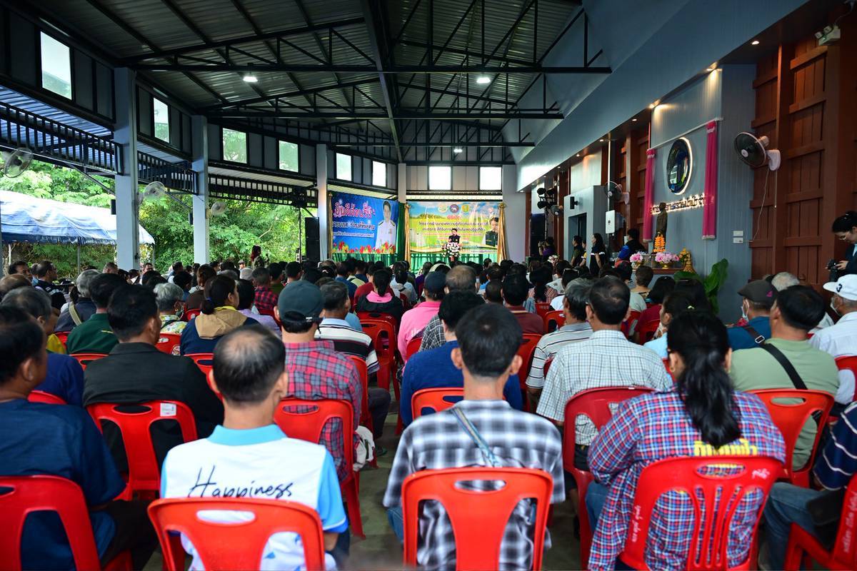 “รมช.นเรศ“ ลงพื้นที่เชียงราย มอบโฉนดเกษตร-โฉนดต้นไม้ หนุนพัฒนาอาชีพ หนุนเข้าถึงแหล่งทุน พัฒนาที่ดินและอาชีพ พร้อมบูรณาการโครงการลำไยคุณภาพยกระดับรายได้เกษตรกร 4 3715285