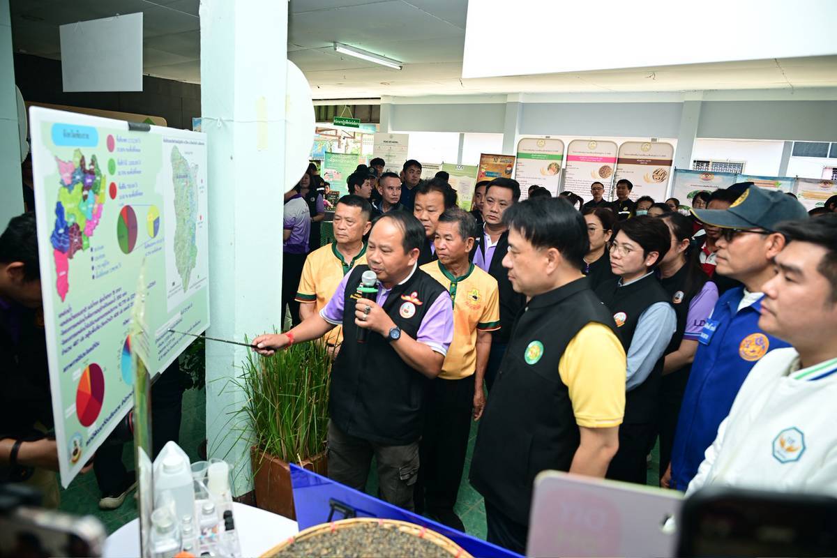 “รมช.นเรศ“ ลงพื้นที่เชียงราย มอบโฉนดเกษตร-โฉนดต้นไม้ หนุนพัฒนาอาชีพ หนุนเข้าถึงแหล่งทุน พัฒนาที่ดินและอาชีพ พร้อมบูรณาการโครงการลำไยคุณภาพยกระดับรายได้เกษตรกร 9 3715290