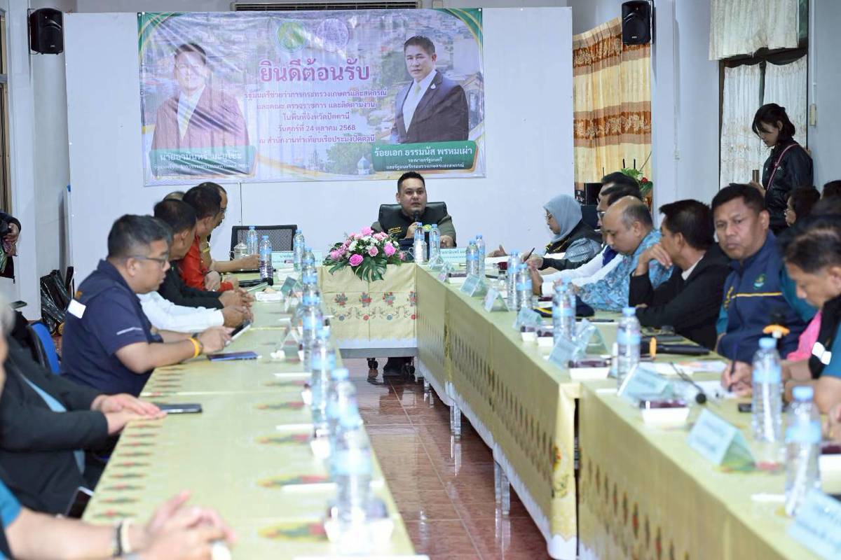 “รมช.อามินทร์” ตรวจงานท่าเทียบเรือประมงปัตตานี เร่งพัฒนาโครงสร้างพื้นฐาน ลดขั้นตอนแรงงานประมง หนุนอาชีพสร้างเศรษฐกิจฐานรากภาคใต้ 4 3716233