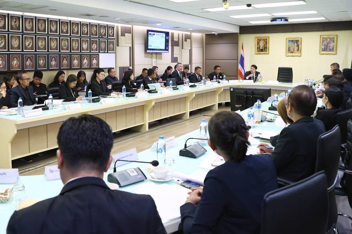 “รมช.นเรศ” ผลักดันแผนรักษาเสถียรภาพเกลือทะเลไทย ปี 2569 วาง 3 ระยะ รักษาเสถียรภาพราคา สร้างกลไกตลาด เสริมศักยภาพศูนย์กลางรวบรวม 3 3725122