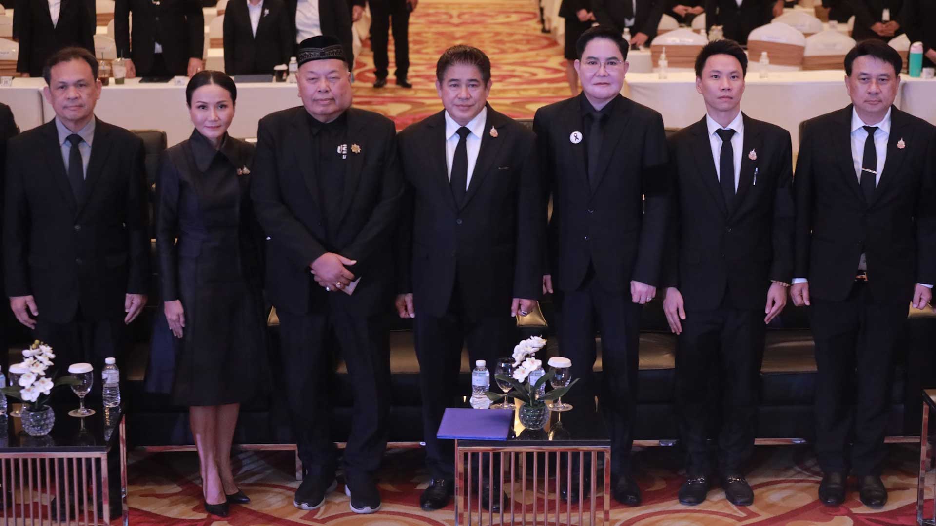 4 กระทรวง3