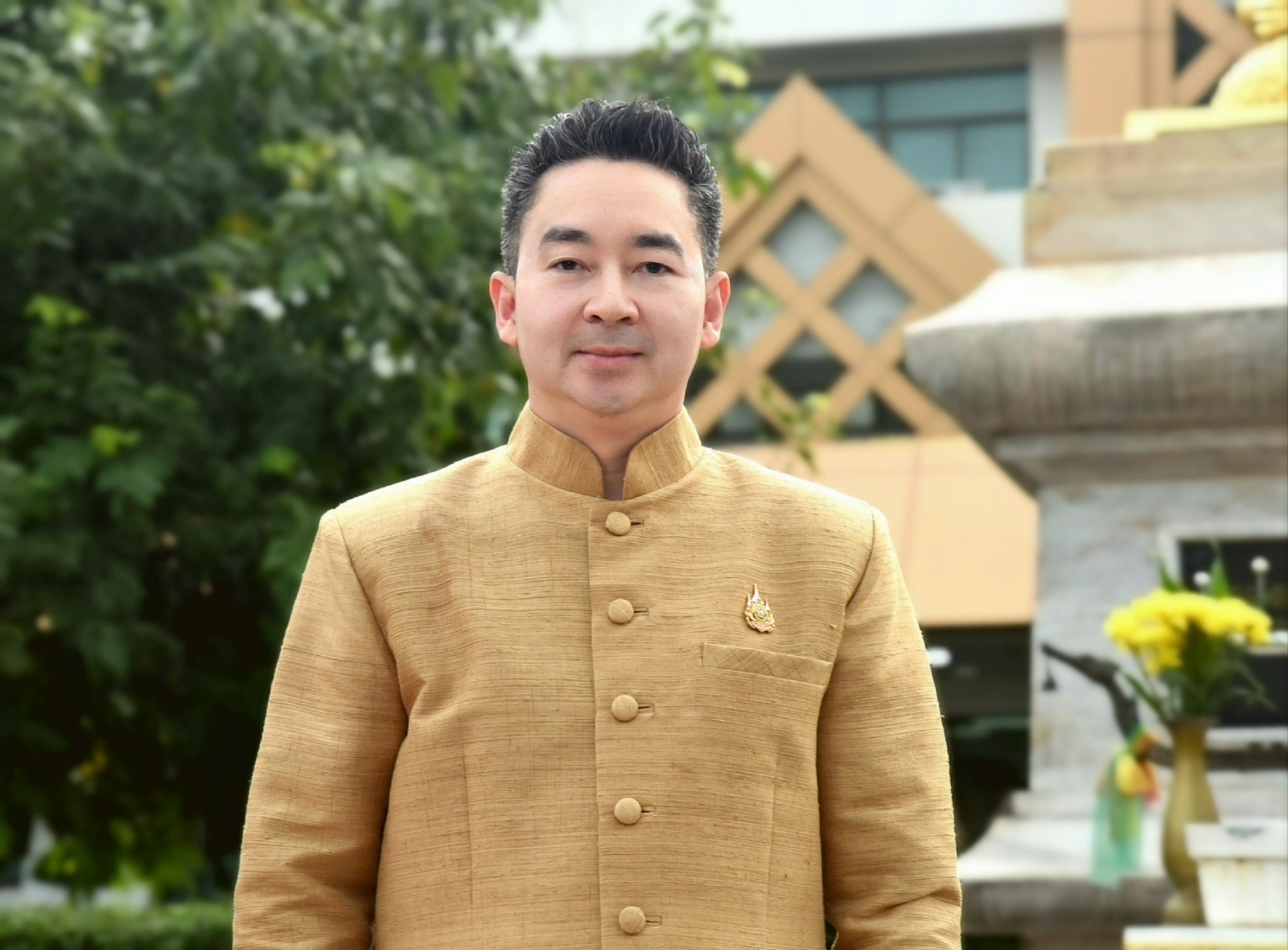 อธิบดีกรมข้าว เข้าสักการะสิ่งศักดิ์สิทธิ์ หลังฝนแรก ปรากฏ 557256716 1332557688907356 8009318138114745563 n