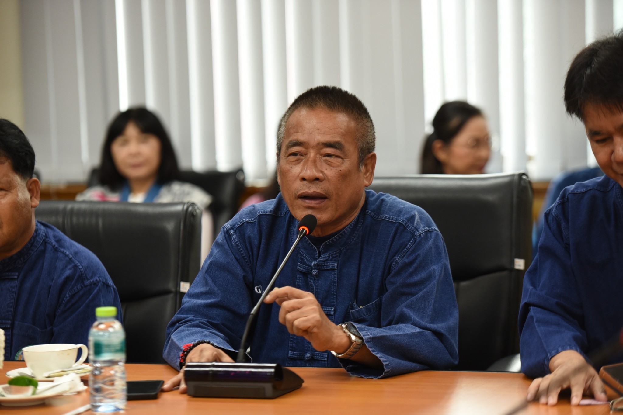 อธิบดีกรมข้าว เข้าสักการะสิ่งศักดิ์สิทธิ์ หลังฝนแรก ปรากฏ 558858571