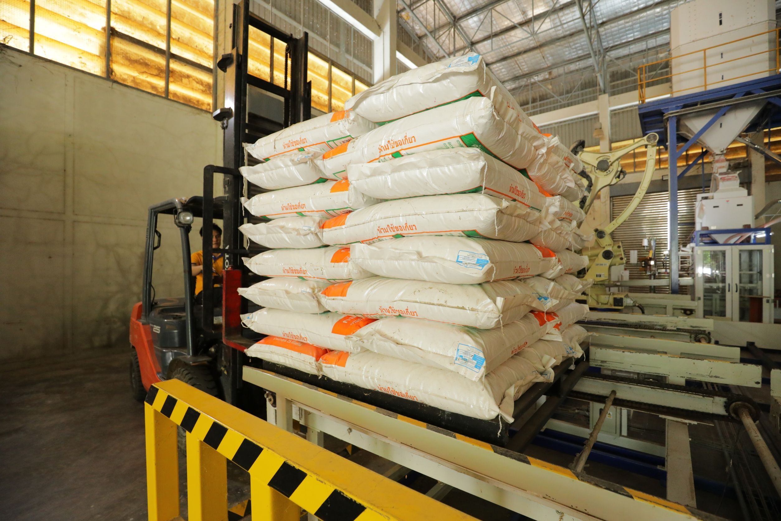 ศูนย์เมล็ดพันธุ์ข้าวกาฬสินธุ์ เบื้องหลังความสำเร็จ ของเกษตรกรดีเด่นแห่งชาติ 5 951200