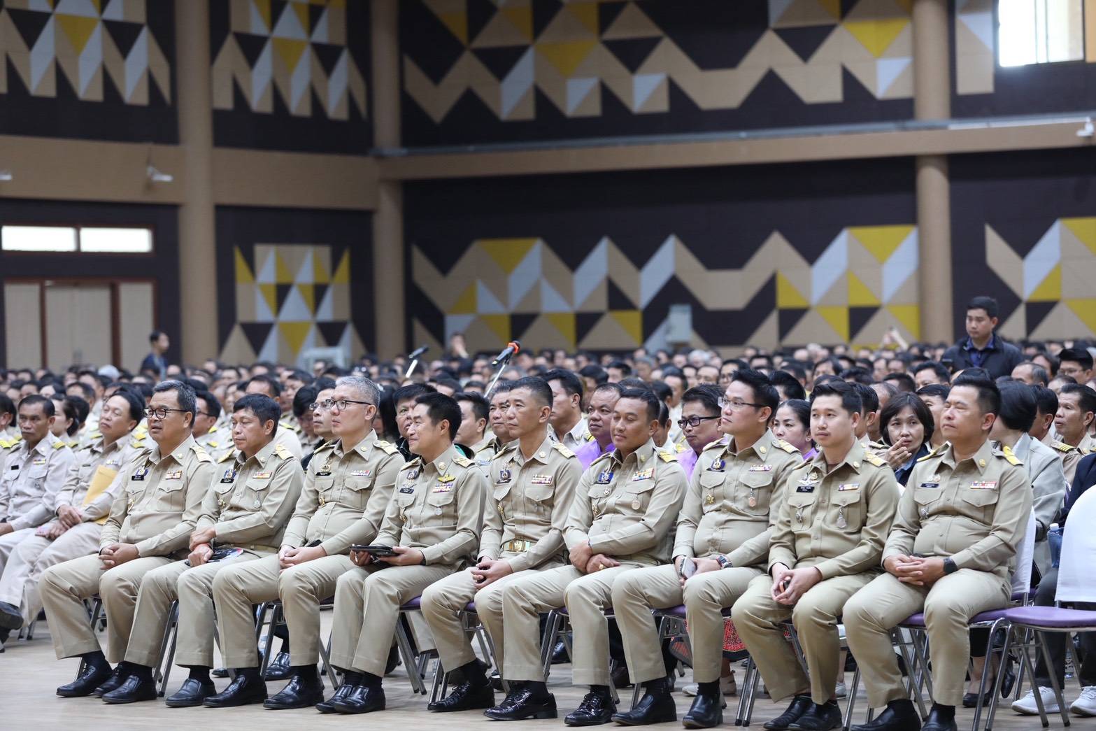 มอบนโยบายเชิงรุก “รองนายกฯ ธรรมนัส”ลงพื้นที่เชียงราย ขับเคลื่อนภาคเกษตร เน้นลดต้นทุนผลิต หนุนความเข้มแข็งให้เกษตรกร พร้อมสร้างเศรษฐกิจจากท่องเที่ยว 3 S 1245420