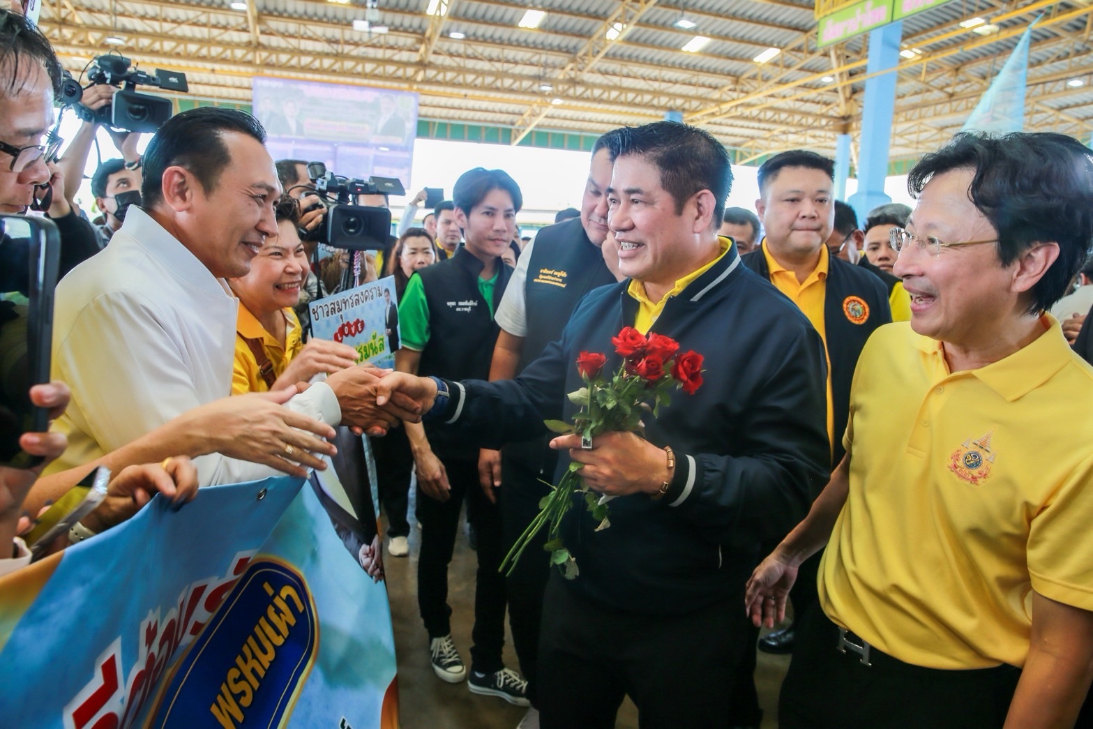 รมว.ธรรมนัส คัมแบ็กประกาศสงคราม “ปลาหมอคางดำ”สั่งฟันไม่เลี้ยงพวกของเถื่อน เผย เดินหน้าปลดล็อกกฎหมาย IUU ช่วยชาวประมงทั่วประเทศ 6 S 1310816
