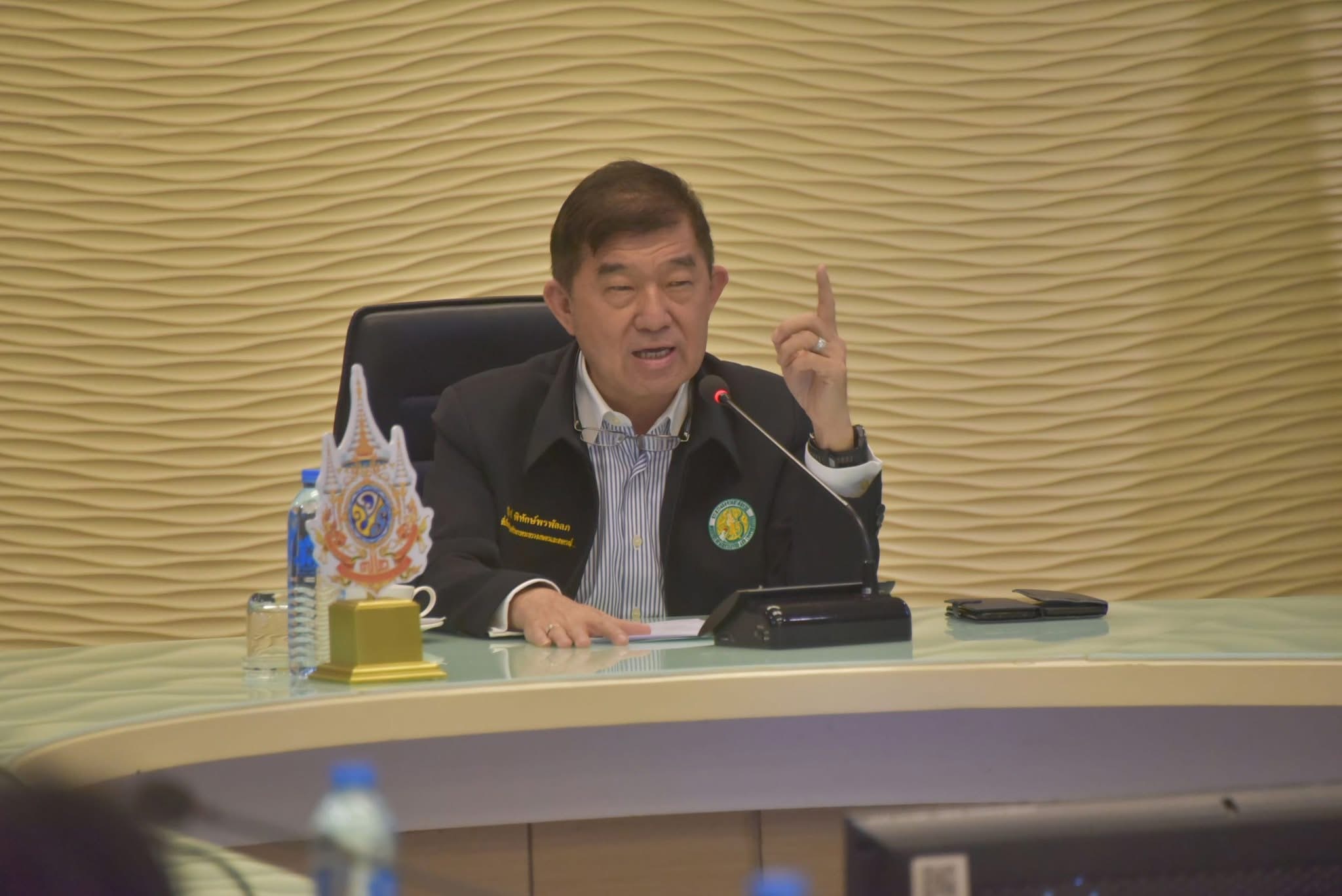 กระทรวงเกษตรและสหกรณ์ เตรียมขับเคลื่อนนโยบายเร่งด่วน แก้ไขปัญหาโคเนื้อตกต่ำ ผ่านโครงการ “คนไทย กินเนื้อโคไทย” พร้อมนำเสนอที่ประชุมคณะกรรมการนโยบายพัฒนาโคเนื้อ-กระบือ และผลิตภัณฑ์แห่งชาติ (Beef Board) สัปดาห์หน้า 2 S 18472991