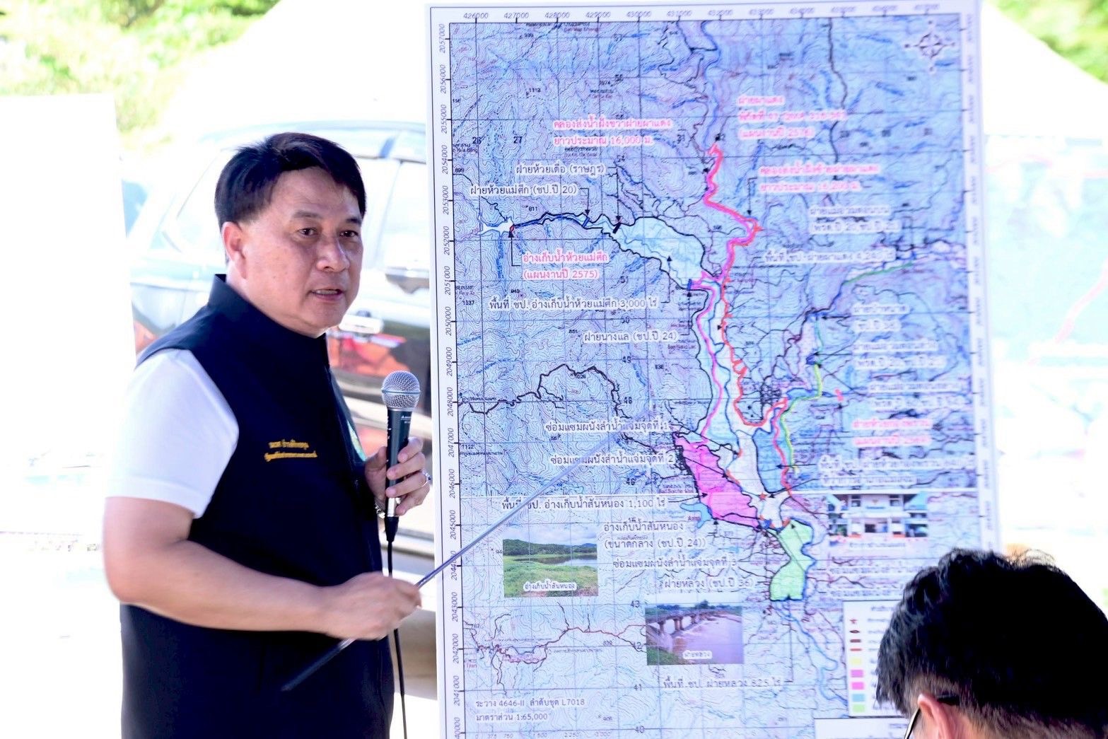 “รมช.นเรศ” เร่งแก้ปัญหาอุทกภัยแม่แจ่มอย่างยั่งยืน ผลักดันโครงการเร่งด่วน “อ่างเก็บน้ำแม่ศึก และฝายผาแดง” ควบคู่ฟื้นฟูพื้นที่หลังน้ำลด บรรเทาความเดือดร้อนเกษตรกร 2 S 22806539