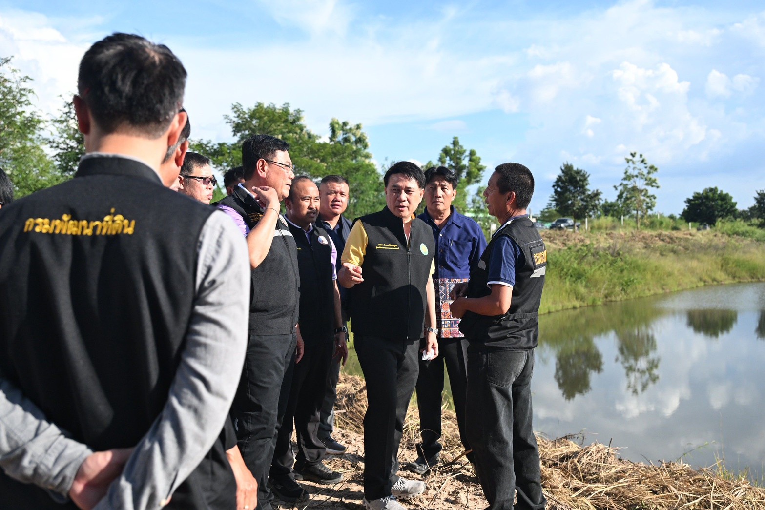 รมช.เกษตรฯ S 45817895