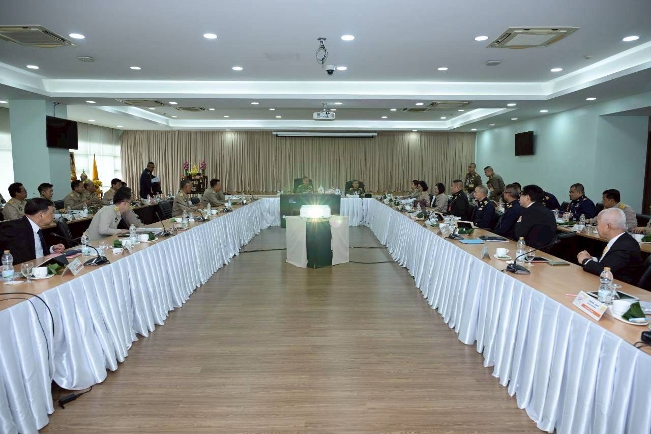 ปลัดเกษตรฯ ร่วมประชุมคณะกรรมการที่ปรึกษาผู้ทรงคุณวุฒิฝนหลวง ติดตามผลการดำเนินงานปี 2568 พร้อมเดินหน้าขับเคลื่อนภารกิจตามพระราชปณิธานในหลวง เพื่อช่วยบรรเทาความเดือดร้อนของประชาชนและเกษตรกร 6 S 489758750