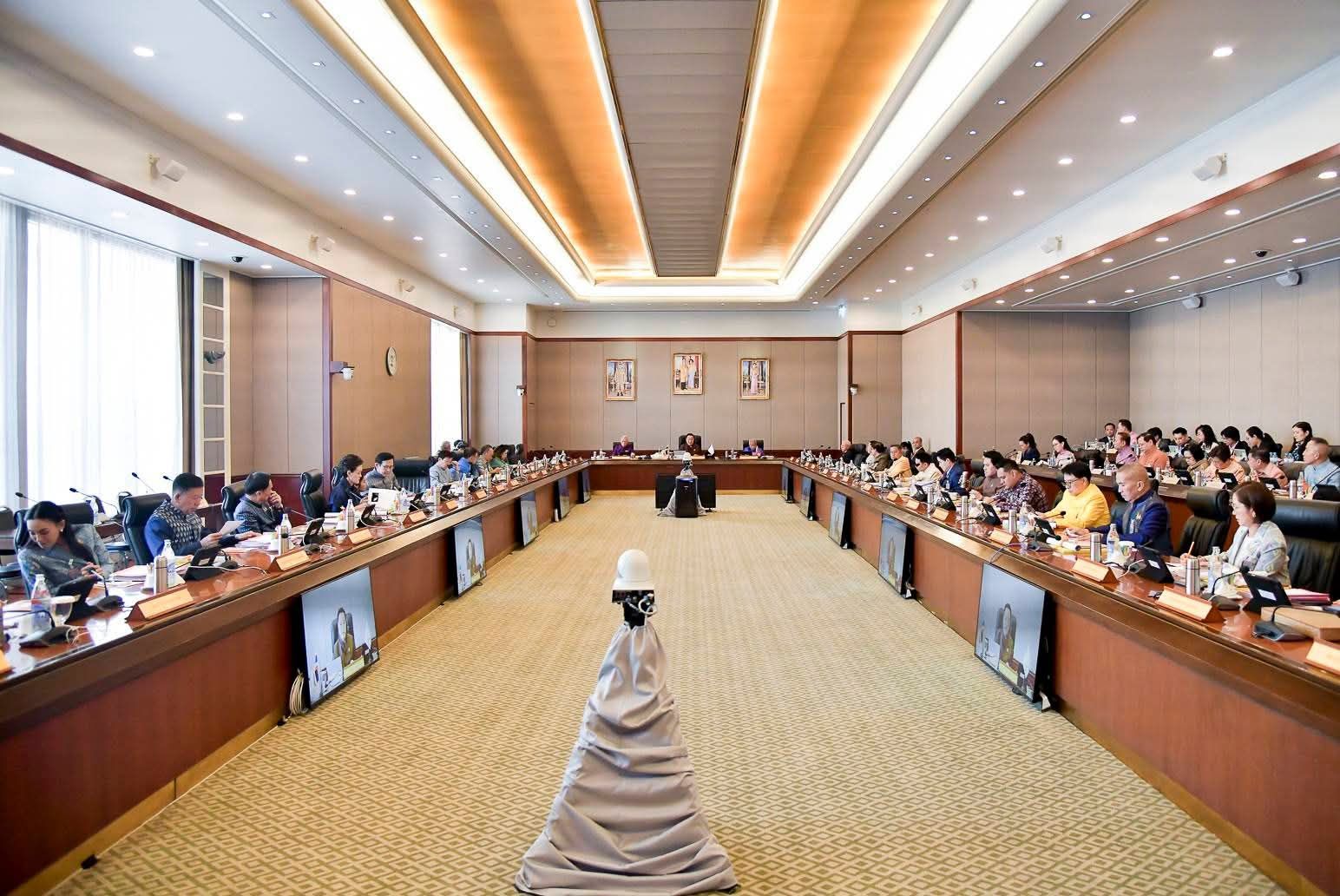 “สันติ ปิยะทัต” เตรียมลงพื้นที่ตรวจราชการอีก 3 จังหวัด ยันความโปร่งใส ลาออกจาก บ.เอกชน ก่อนนั่งเก้าอี้รัฐมนตรี 4 S 53395713