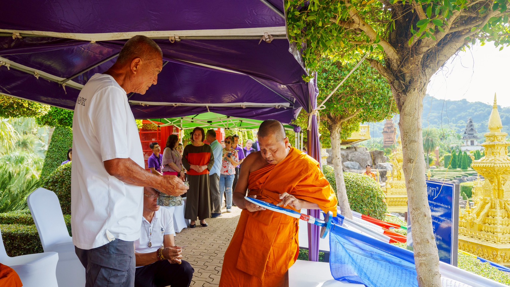 สวนนงนุชพัทยา จัดพิธีเปลี่ยนธงมนตรา 9 ต้น เสริมสิริมงคล รับพลังแห่งศรัทธาและพลังบวกจากธรรมชาติ 4 S 8823978