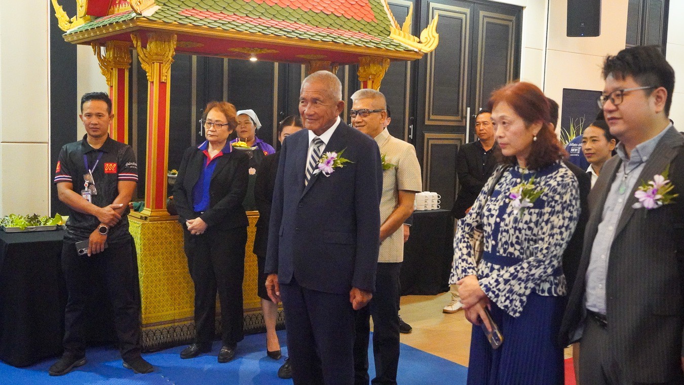 โรงเรียนนงนุชพัฒนาทักษะอาชีพและกีฬา จับมือ Veritas Collegiate Academyลงนาม MOU ร่วมพัฒนาหลักสูตร “เรียนรู้จากการลงมือทำจริง” สู่การศึกษาระดับนานาชาติ 6 S 8963200