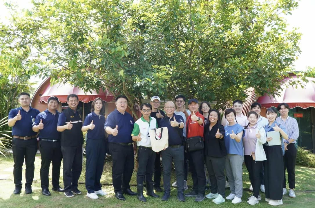 กรมปศุสัตว์ต้อนรับคณะผู้แทนจากไต้หวัน ศึกษาดูงานการเพิ่มมูลค่าการผลิตไก่พื้นเมืองและไก่กระดูกดำไทยสานต่อความร่วมมือวิชาการไทย–ไต้หวัน เพื่อยกระดับเกษตรกรผู้เลี้ยงไก่พื้นเมืองสู่ตลาดสากล 9 messageImage 1760691720189