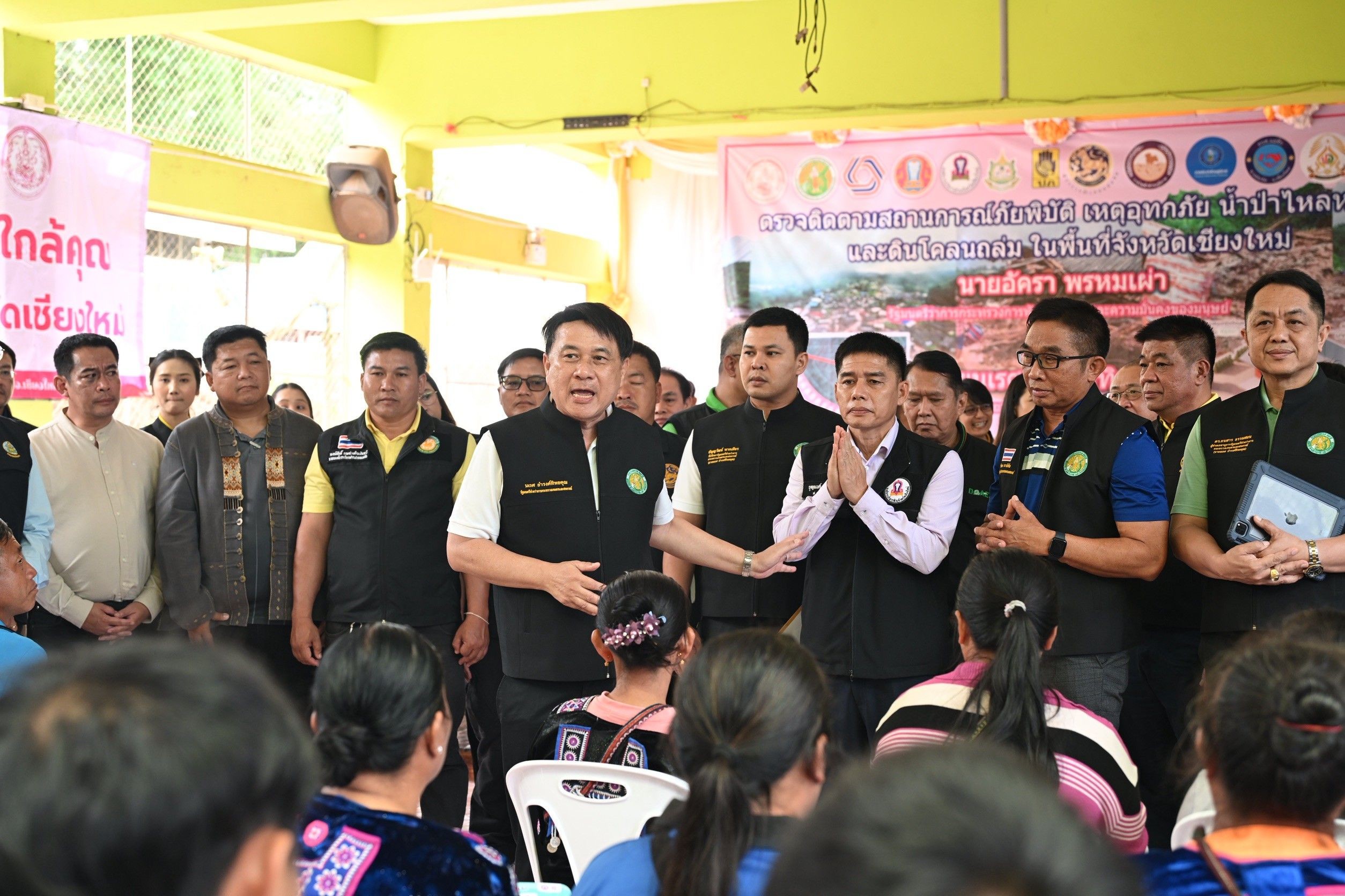 ก.เกษตรฯเดินหน้าฟื้นฟูแม่แจ่มสู้ภัย'คาจิกิ' มอบกรมชลฯ-กรมพัฒนาที่ดิน บูรณาการแก้ปัญหาน้ำ-ดินถล่ม พร้อมแนะปลูกมันฝรั่ง-กาแฟ สร้างรายได้อย่างยั่งยืน 3 messageImage 1760698916986