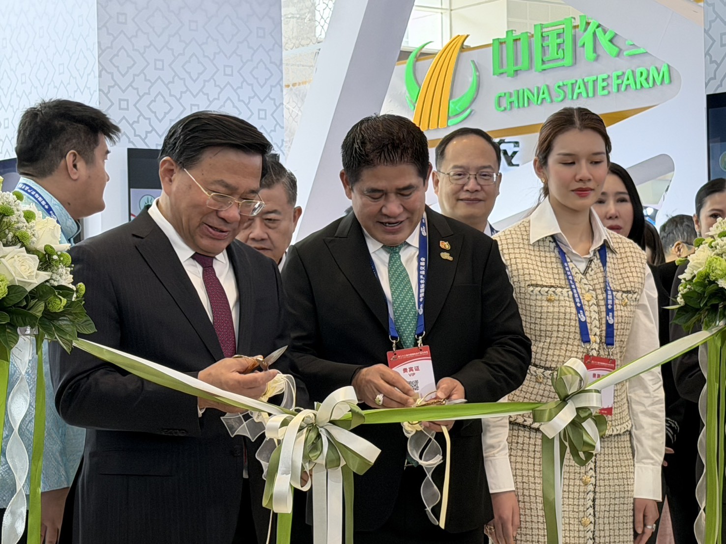 “รองนายกฯ ธรรมนัส”นำทัพไทยบุกงานเกษตรนานาชาติ เทียนจิน โชว์ศักยภาพสินค้าเกษตรพรีเมียม ดันไทยสู่ศูนย์กลางอาหารโลก ขยายความร่วมมือการค้า ฉลอง 50 ปีสัมพันธ์ทางการทูตไทย–จีน สร้างโอกาสเกษตรกรไทยเชื่อมตลาดโลก 5 messageImage 1760763685758