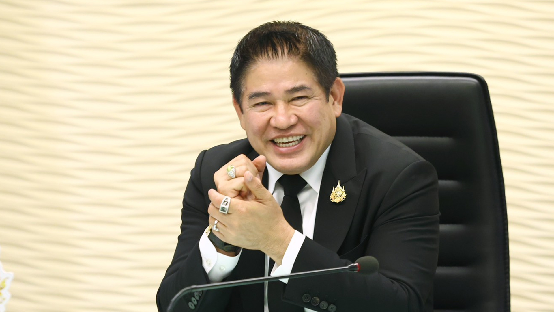 ธรรมนัส เชื่อมั่นขับเคลื่อนมาตรการช่วยเหลือเกษตรกรผู้ปลูกข้าวได้ทันฤดูกาลเก็บเกี่ยวข้าวนาปีในช่วงพฤศจิกายน-ธันวาคมนี้แน่นอน 1 ธรรมนัส2 1