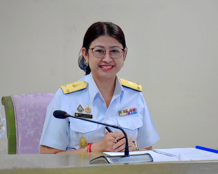 นางฐิติพร หลาวประเสริฐ 1