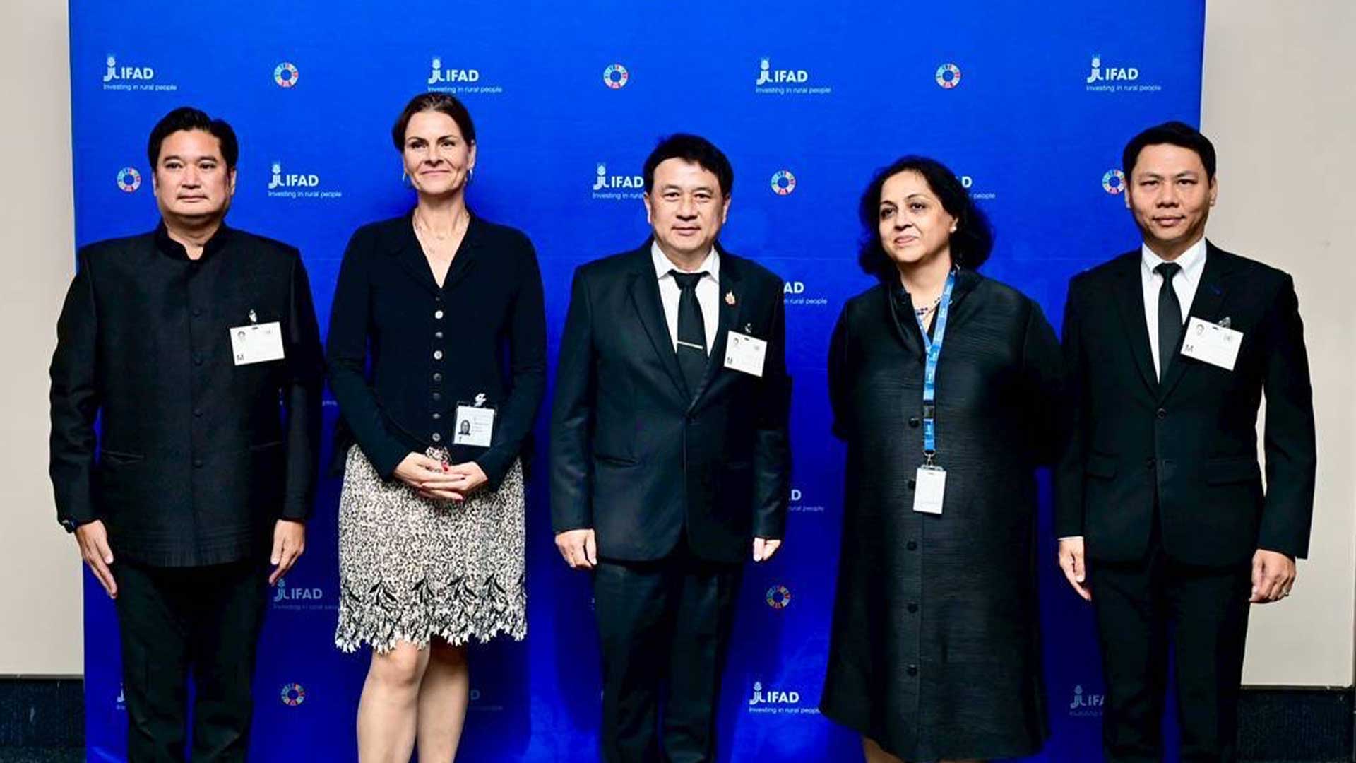 ร่วมเปิดงาน3