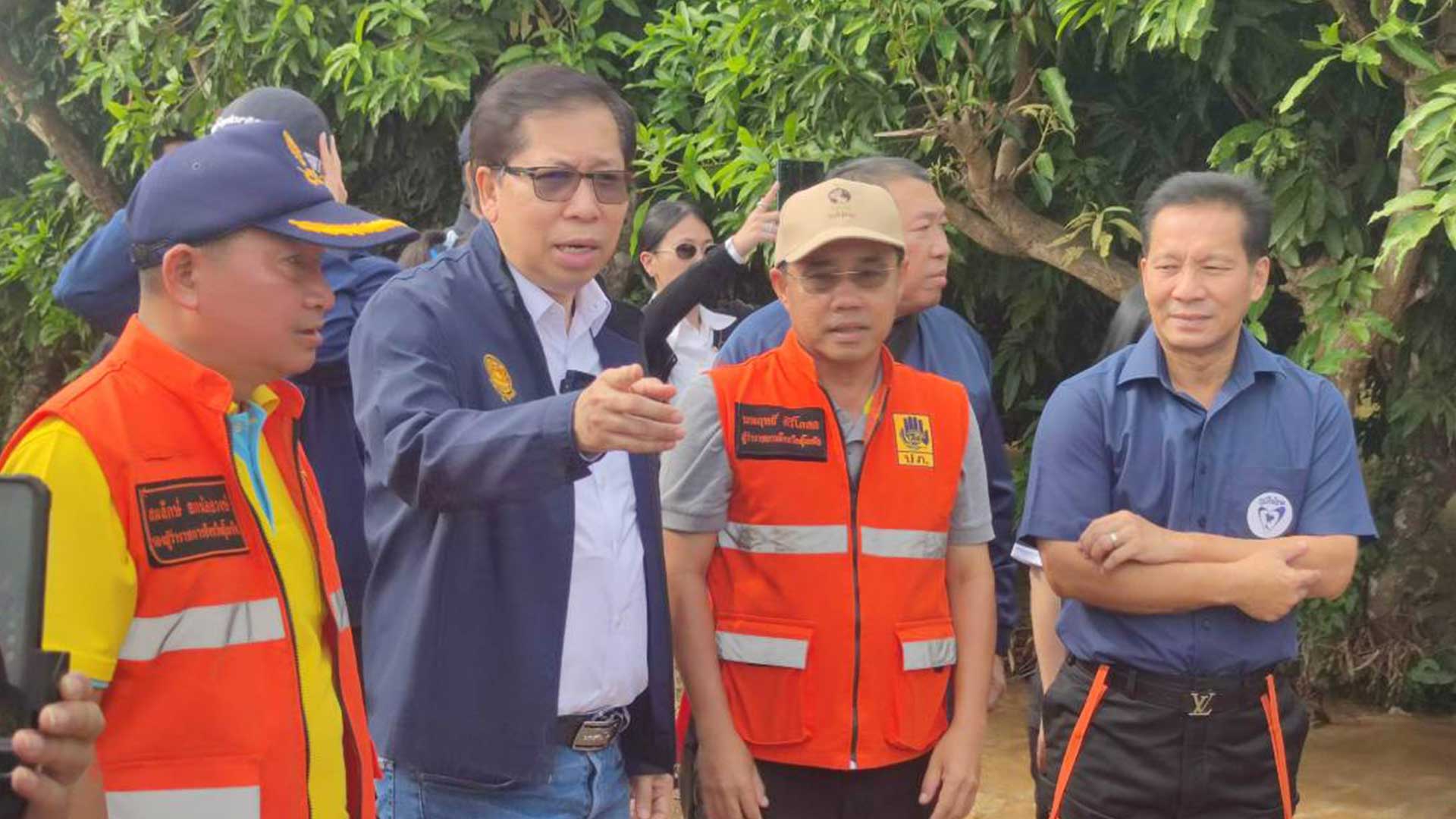 รมต. สันติ ปิยะทัต3