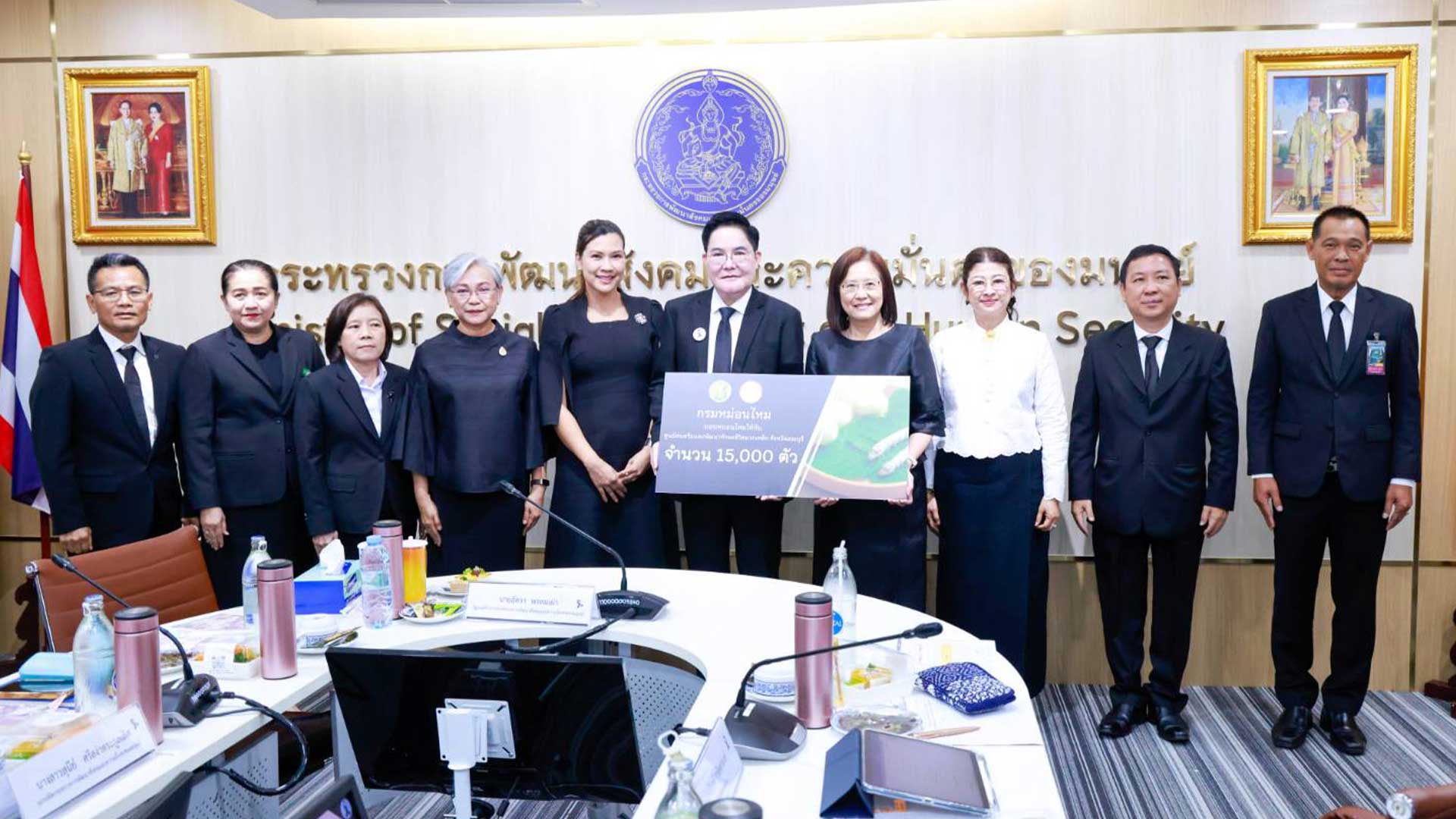 กระทรวงเกษตรและสหกรณ์ (กษ.) และกระทรวงการพัฒนาสังคมและความมั่นคงของมนุษย์ (พม.) เดินหน้าขับเคลื่อนแนวคิด เดินหน้าขับเคลื่อนแนวคิด3