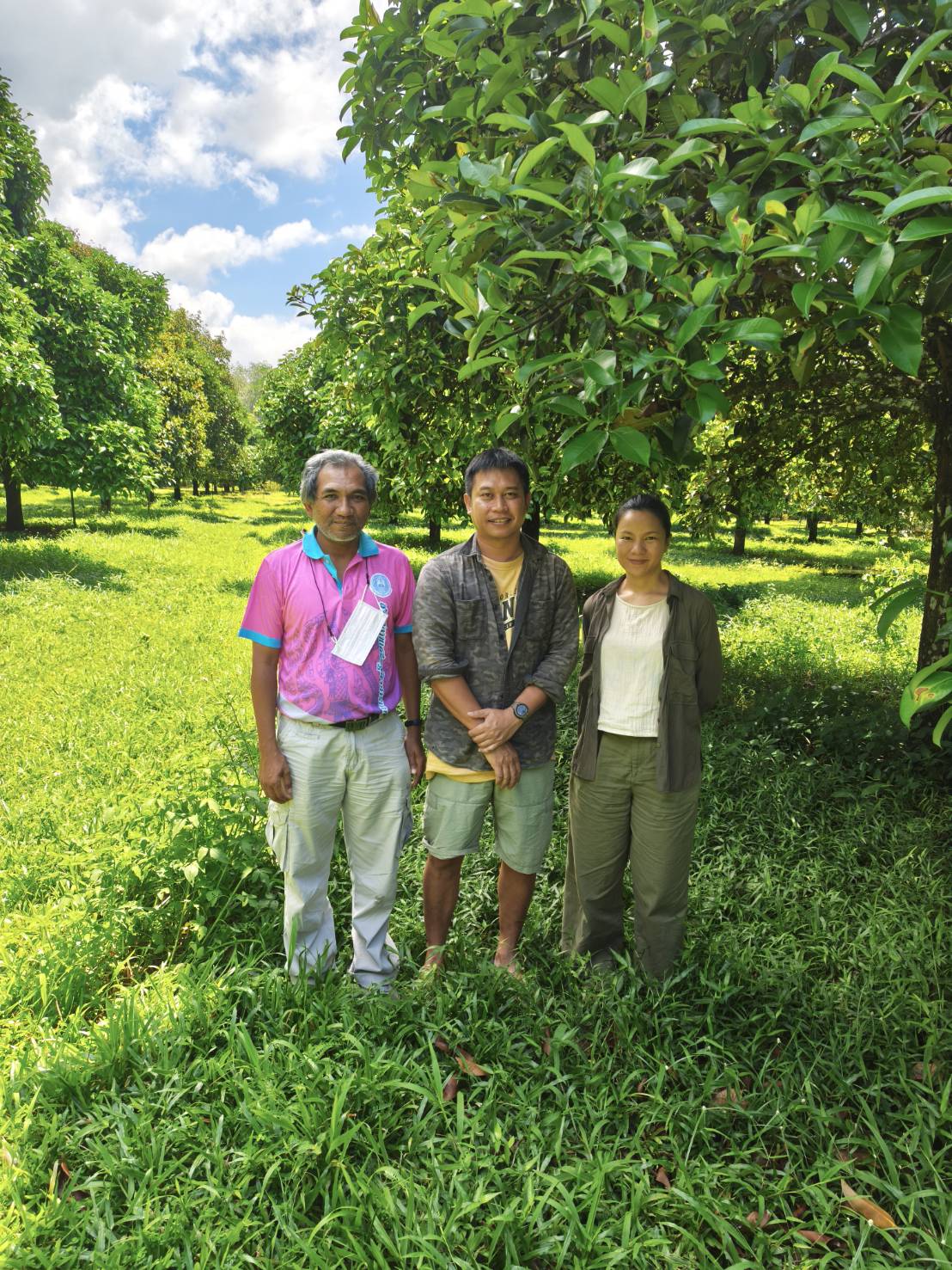 Young Smart Farmer จ.พังงา ยกระดับมังคุดอินทรีย์ แบรนด์ ‘สวนบ้านแม่’ ผลิตและแปรรูป พร้อมขยายตลาดในอนาคต 3 01 0