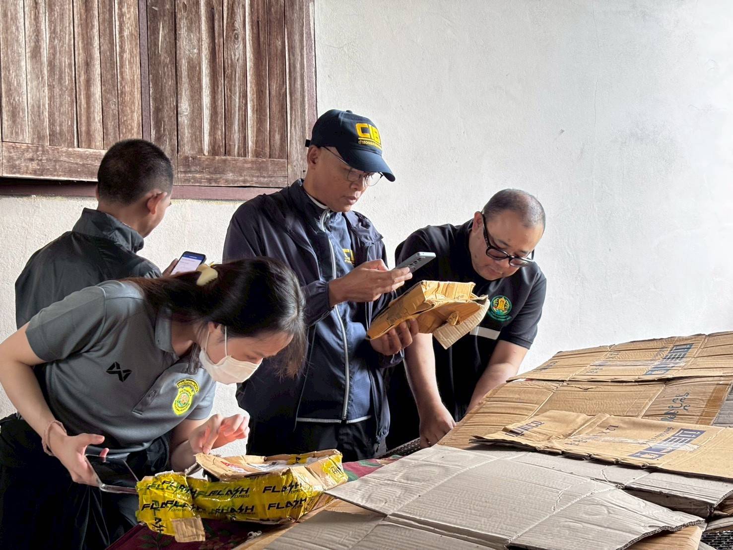 กรมวิชาการเกษตร ร่วมทีมบก.ปคบ. จับกุมลักลอบจำหน่ายวัตถุอันตรายทางการเกษตรชนิดที่ 4 ยึดของกลางมูลค่ากว่า 1 ล้านบาท 5 1022664